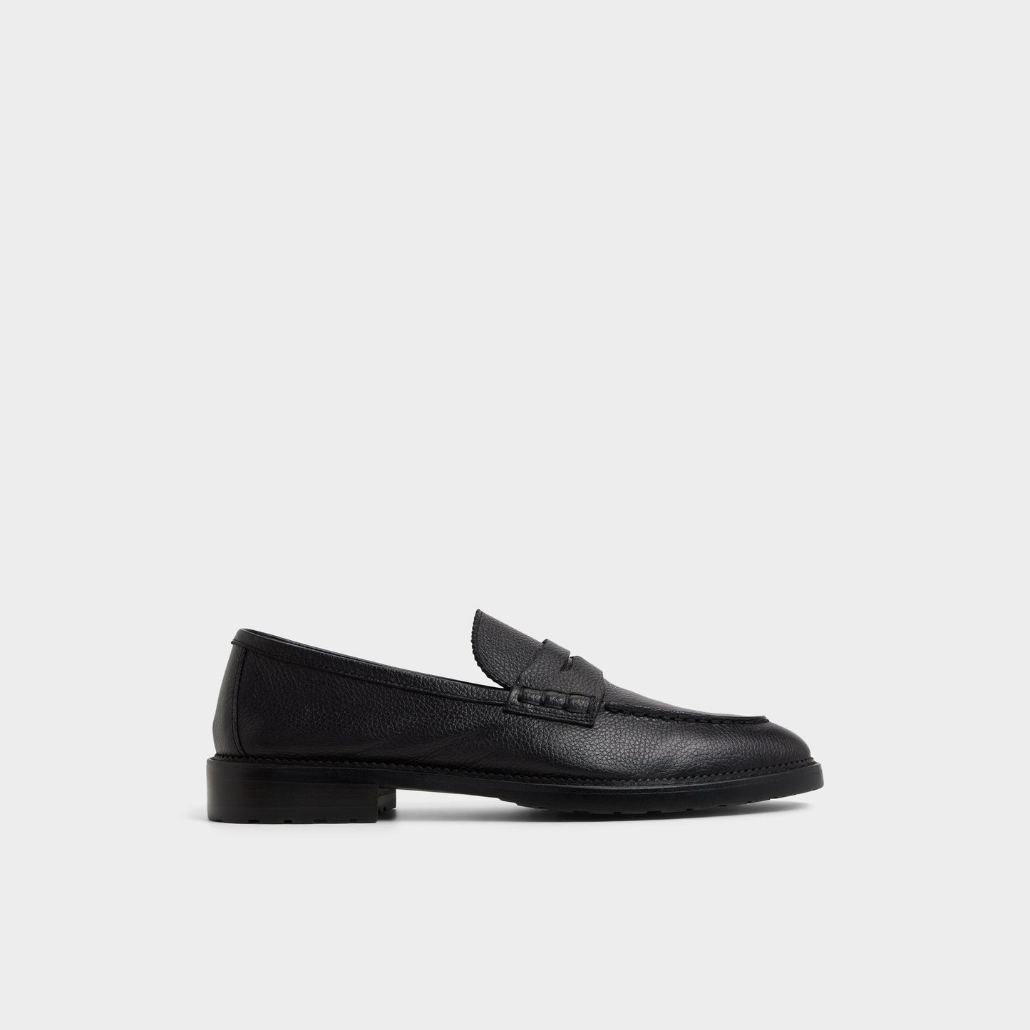 Melvillee in Open Black - Loafer - Open black