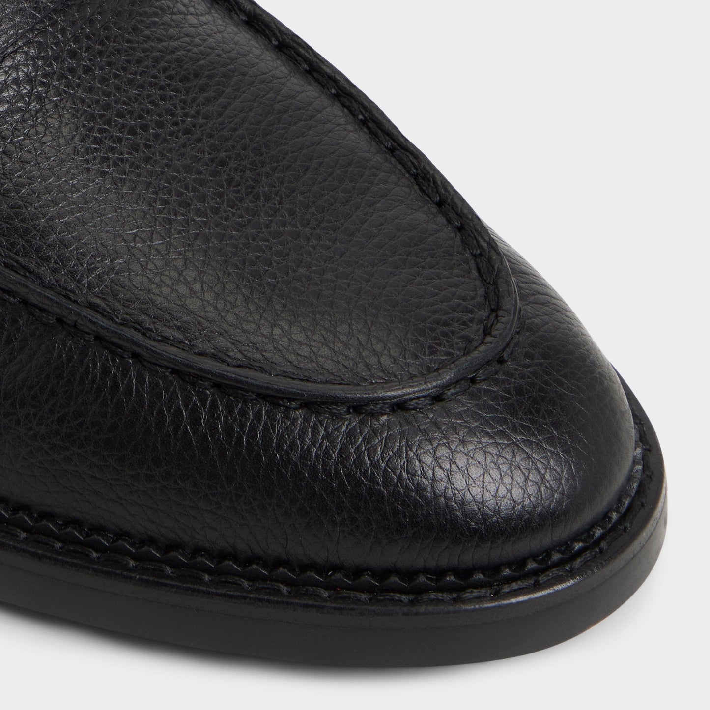 Melvillee in Open Black - Loafer - Open black