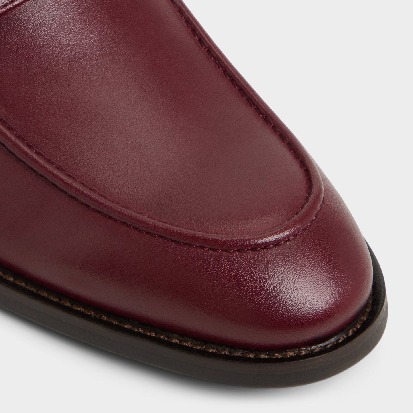 Beck in Other Red - Loafer - Other red