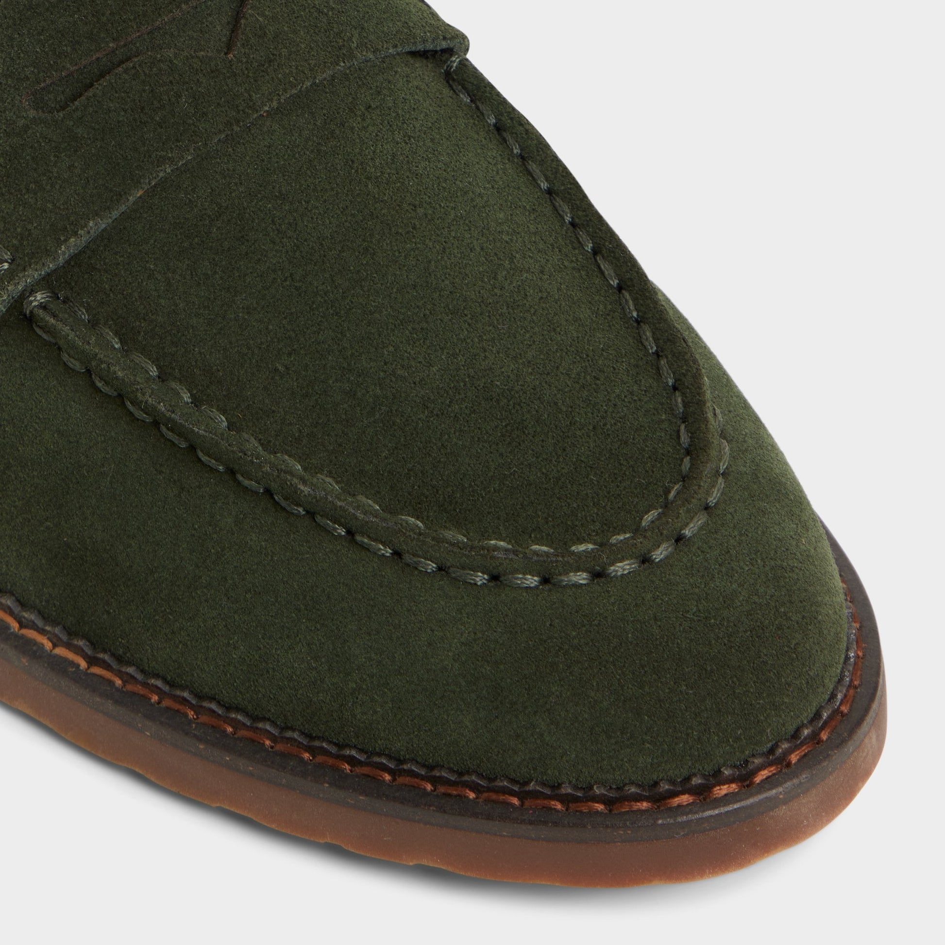 Melvillee in Pine Green - Loafer - Pine green