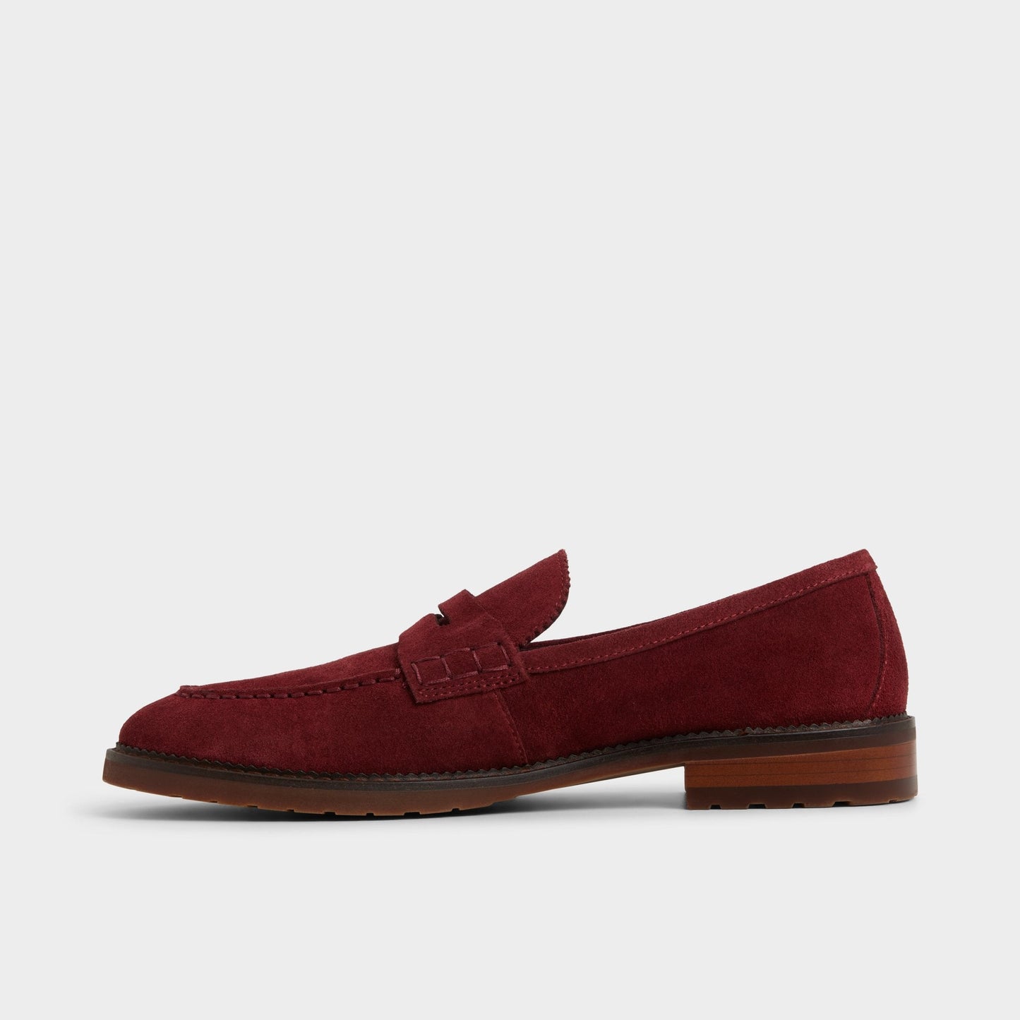 Melvillee in Medium Red - Loafer - Medium red