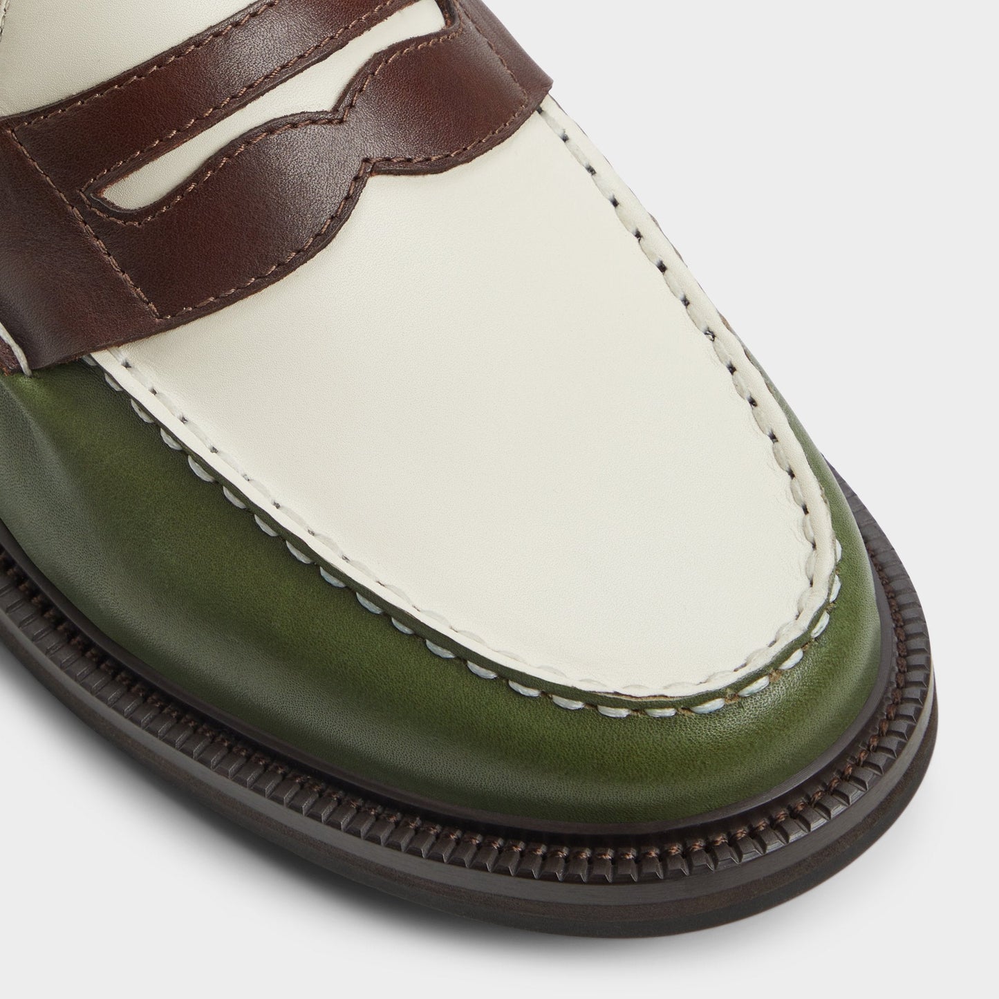 Buckley in Moss - Loafer - Moss