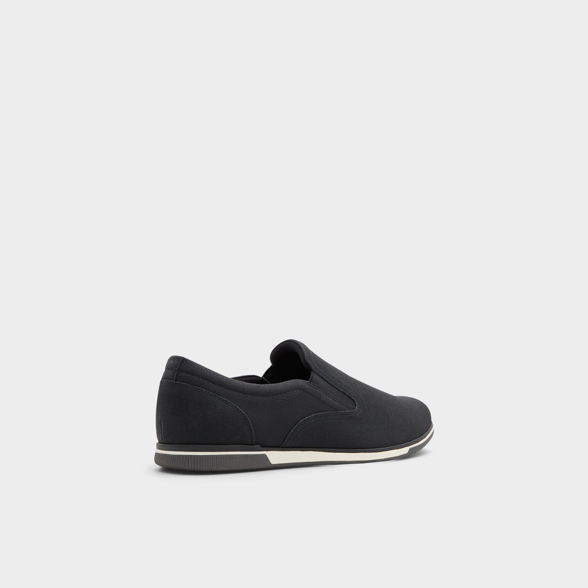 Braunbock in Black - Loafer - Black