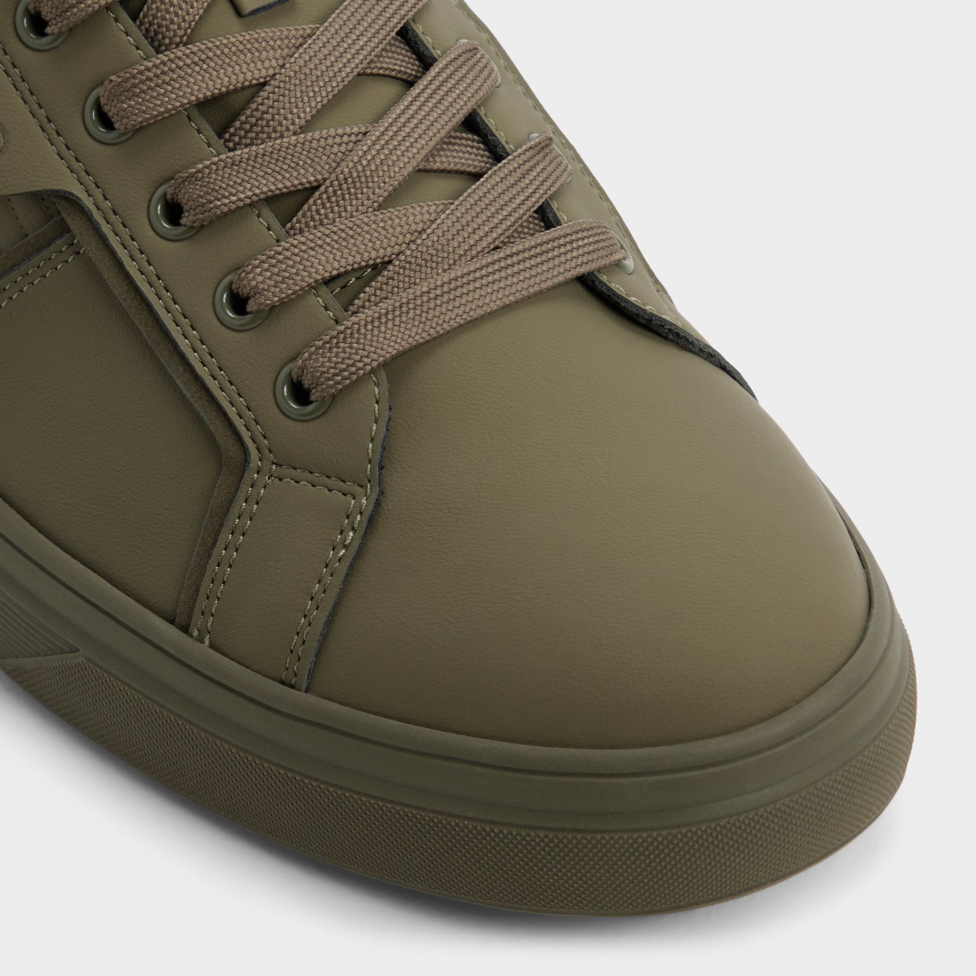 Ccourtline in Khaki 14153722 - Low top sneaker - Khaki