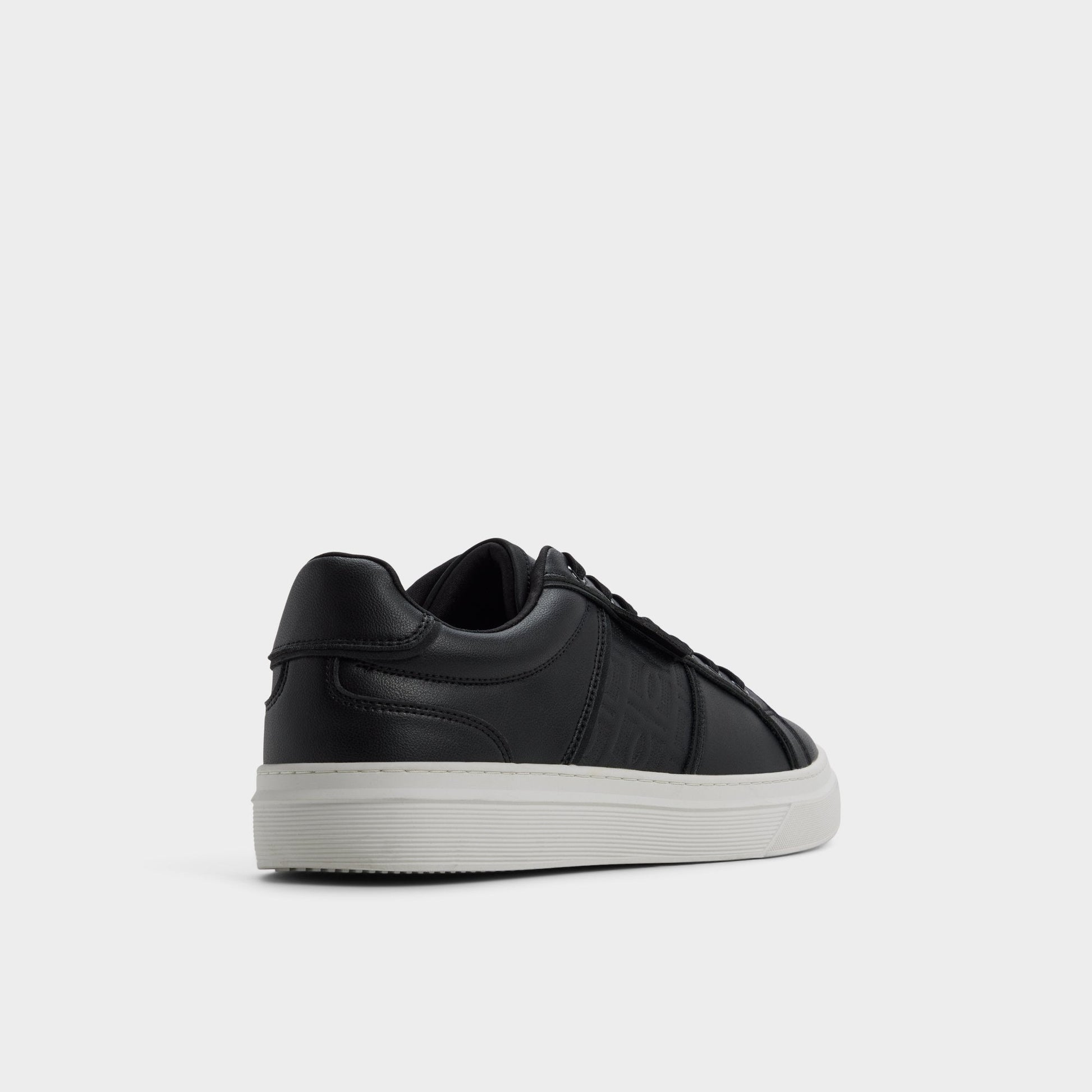 Courtline in Black Black 14253819 - Low top sneaker, Cup sole - Black/black