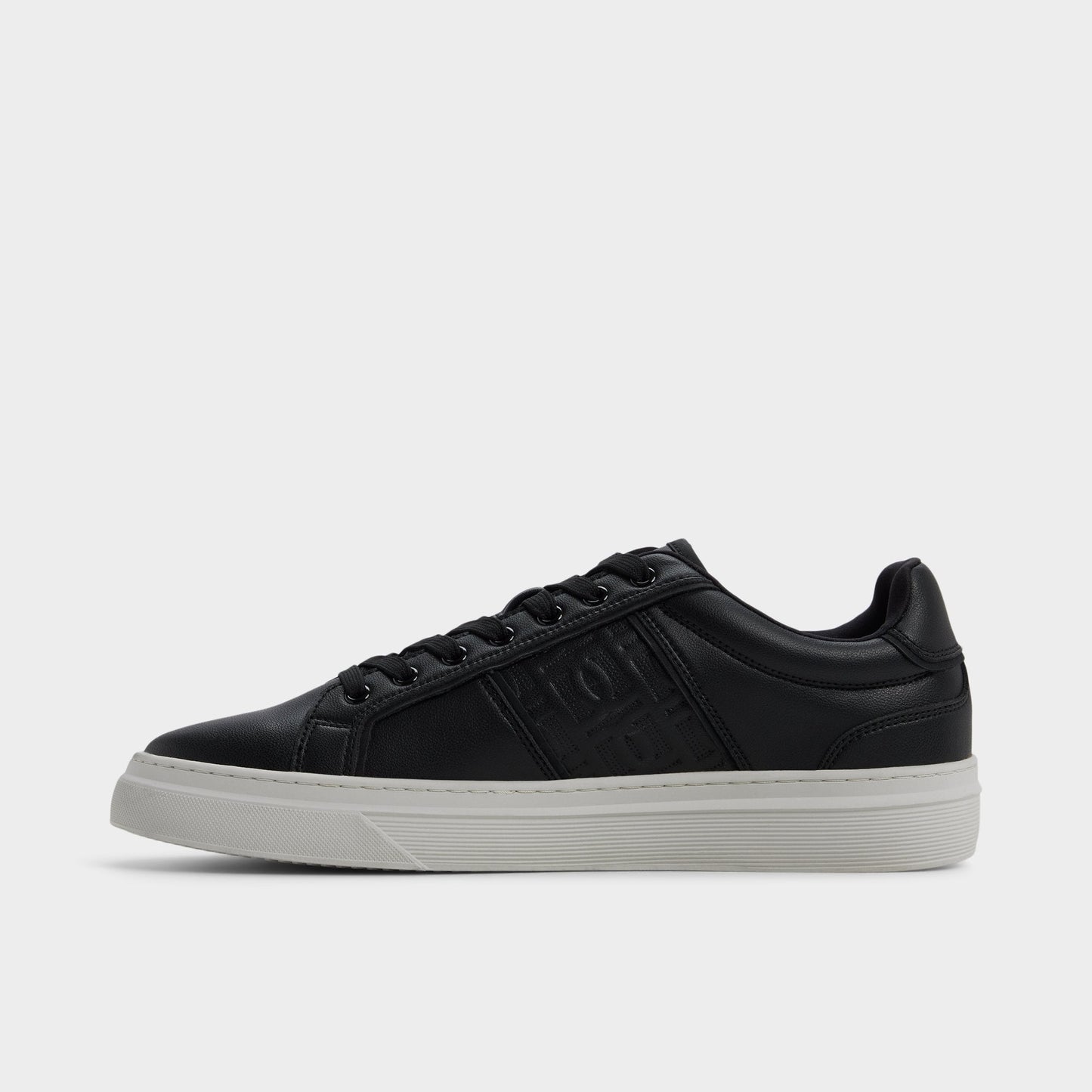 Courtline in Black Black 14253819 - Low top sneaker, Cup sole - Black/black