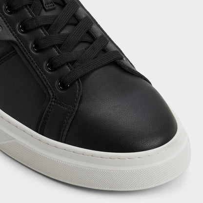 Courtline in Black Black 14253819 - Low top sneaker, Cup sole - Black/black