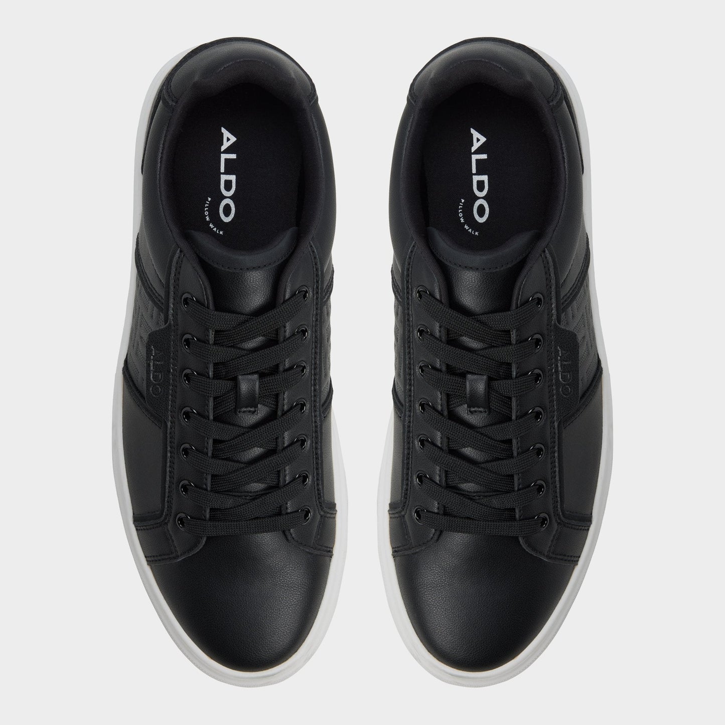 Courtline in Black Black 14253819 - Low top sneaker, Cup sole - Black/black