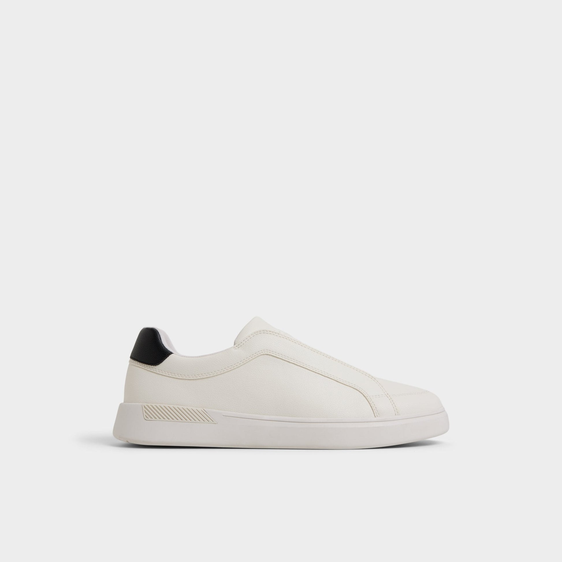 Jona in White 14051270 - Slip-on sneaker, Cup sole - White