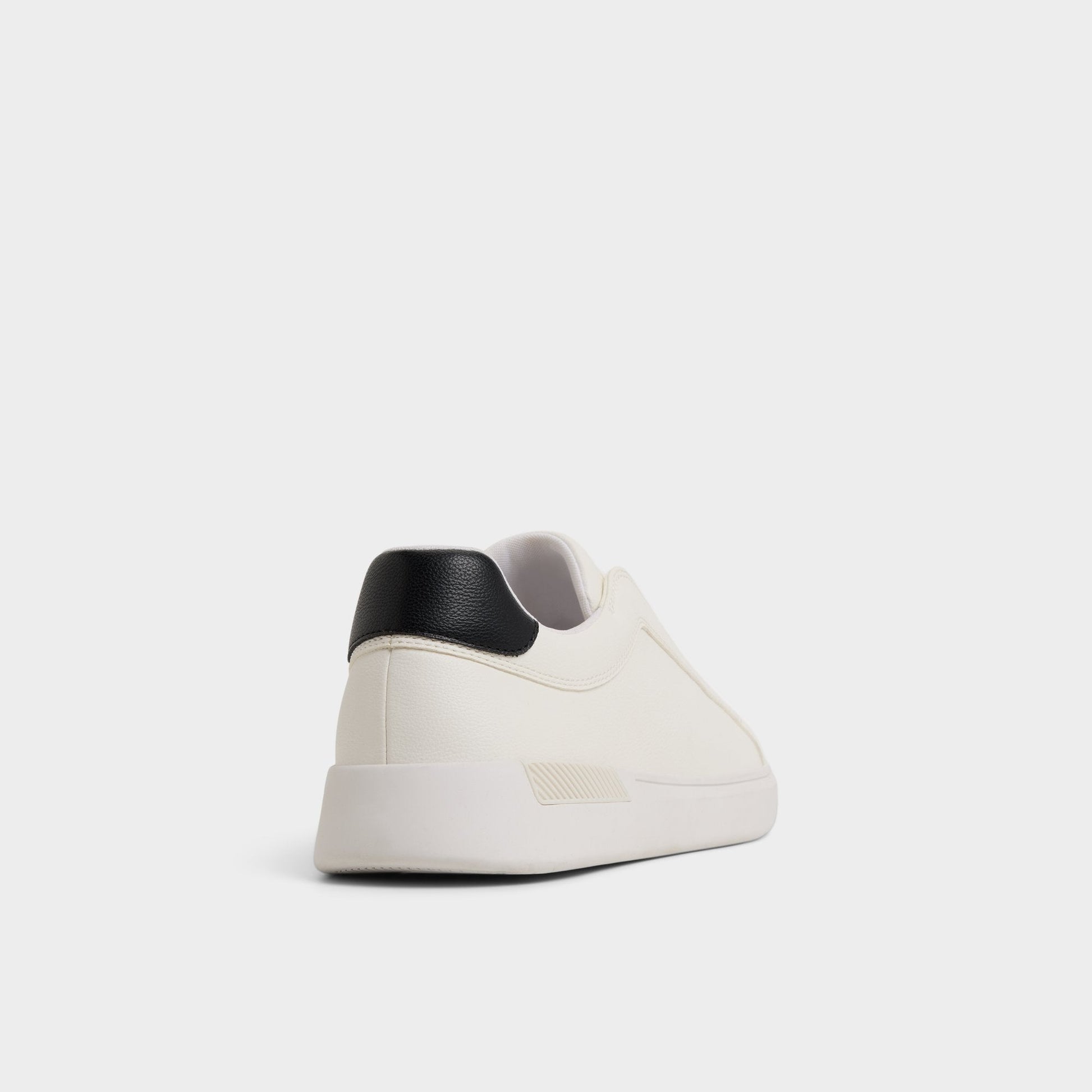 Jona in White 14051270 - Slip-on sneaker, Cup sole - White