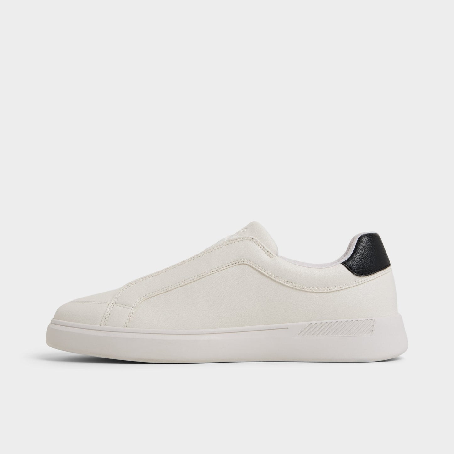 Jona in White 14051270 - Slip-on sneaker, Cup sole - White