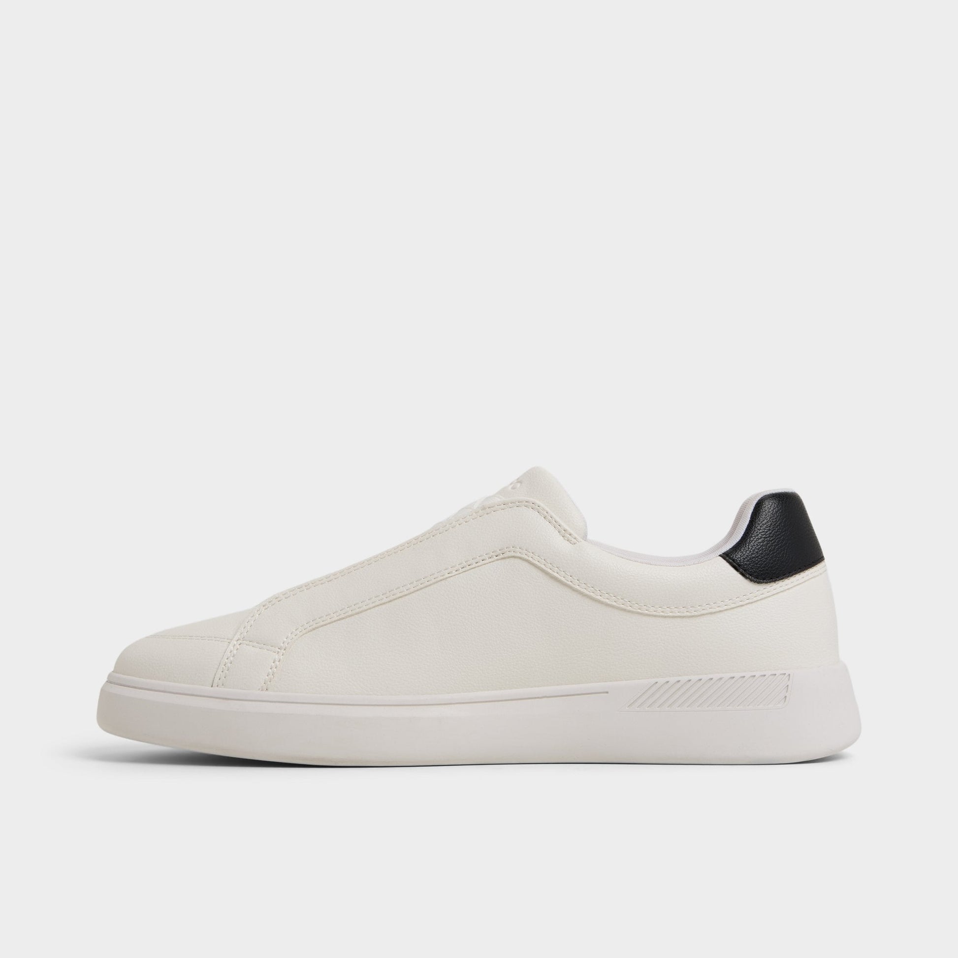 Jona in White 14051270 - Slip-on sneaker, Cup sole - White
