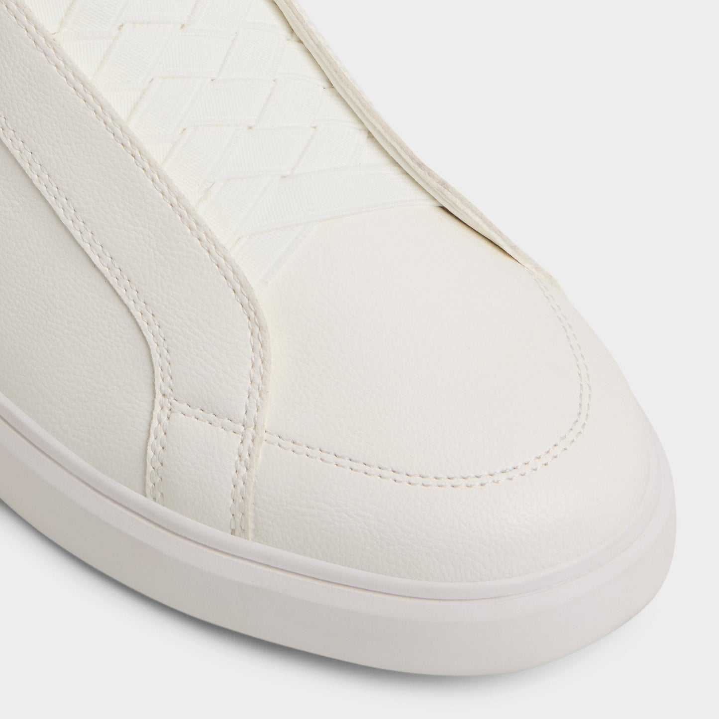 Jona in White 14051270 - Slip-on sneaker, Cup sole - White
