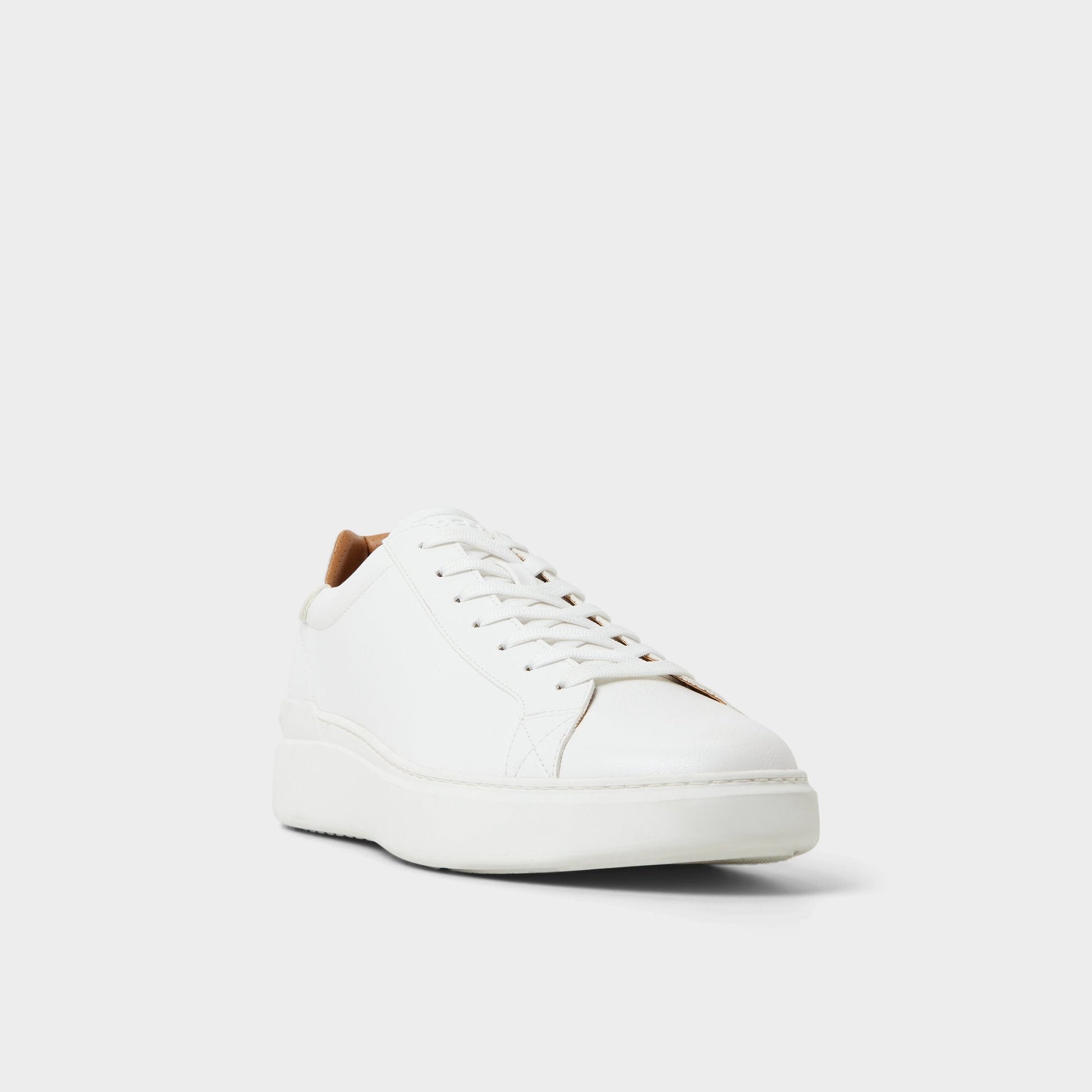 Toddy in White - Low top sneaker - White