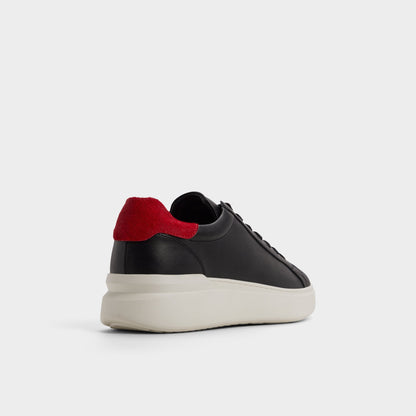 Rohan in Black - Low top sneaker - Black