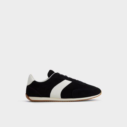 Nathaniell in Black - Low top sneaker, Cup sole - Black