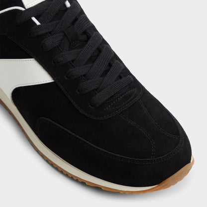 Nathaniell in Black - Low top sneaker, Cup sole - Black