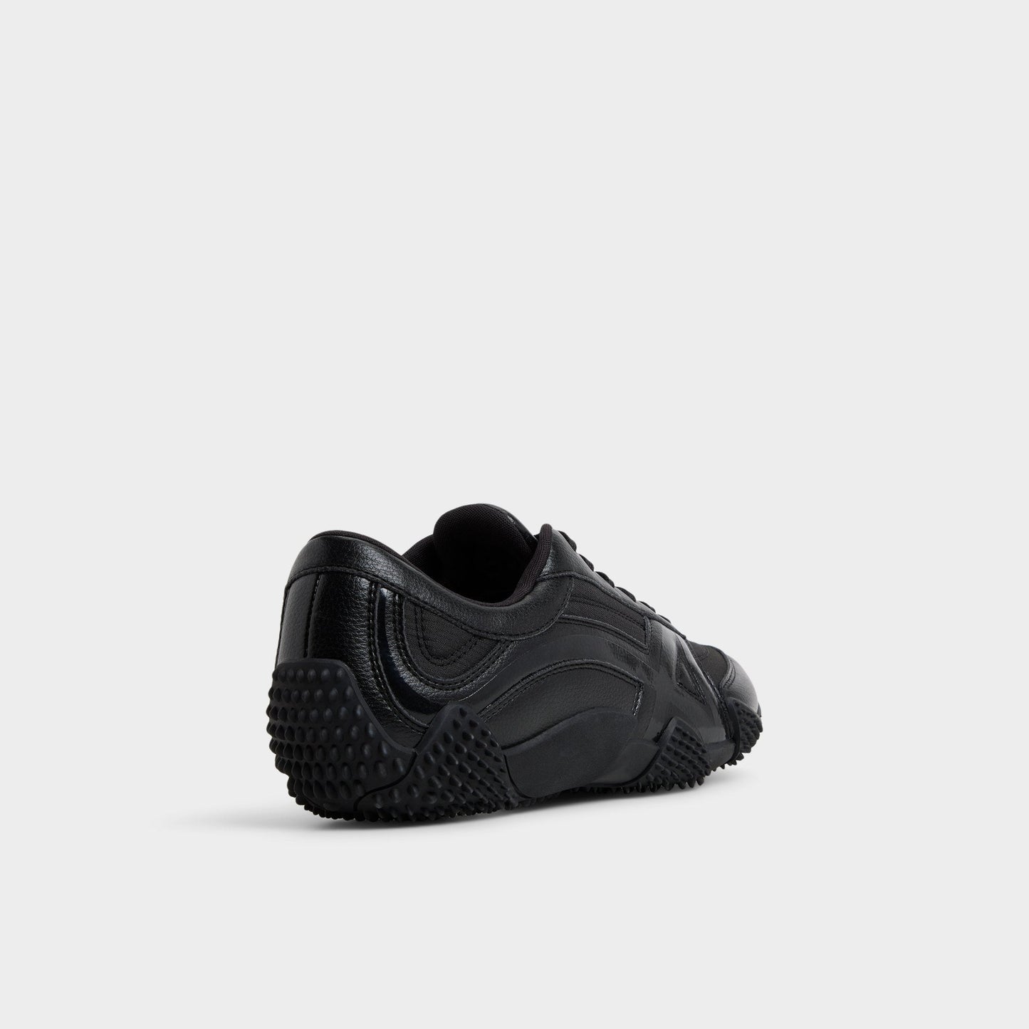 Drive in Black - Low top sneaker - Black