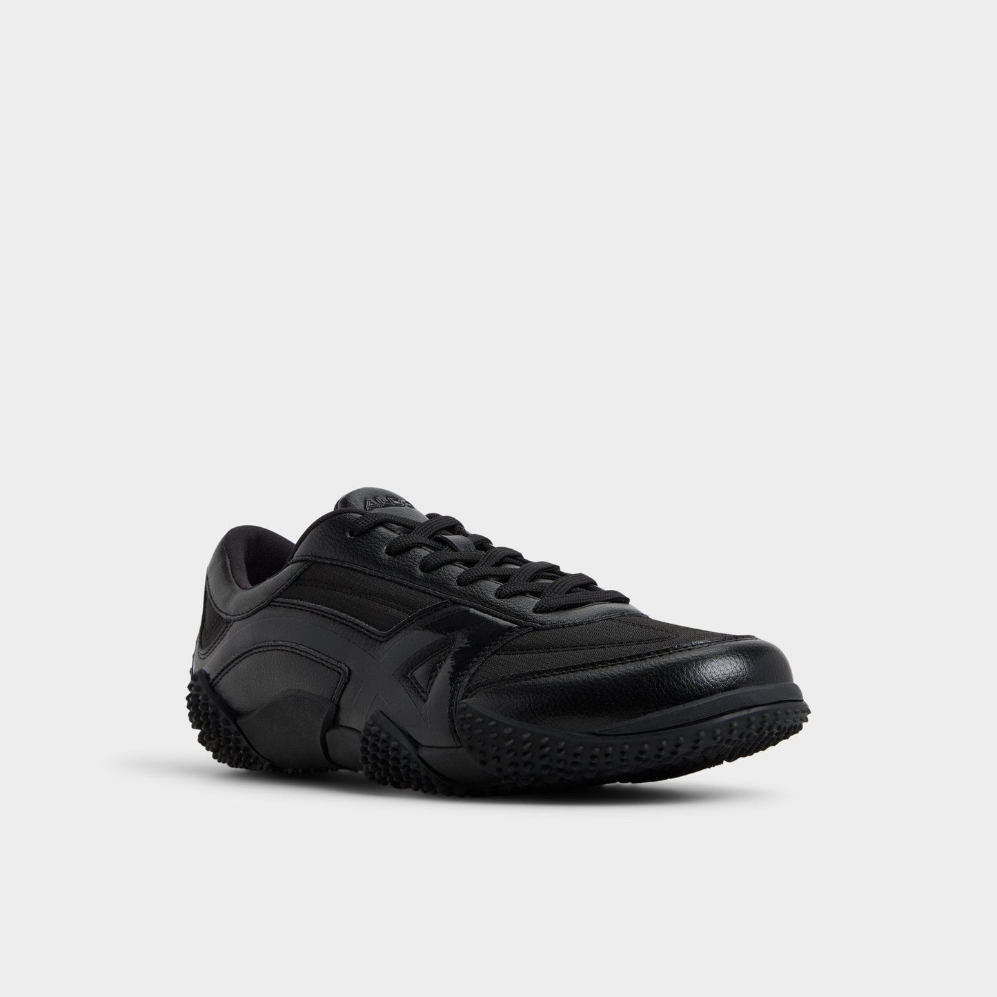 Drive in Black - Low top sneaker - Black