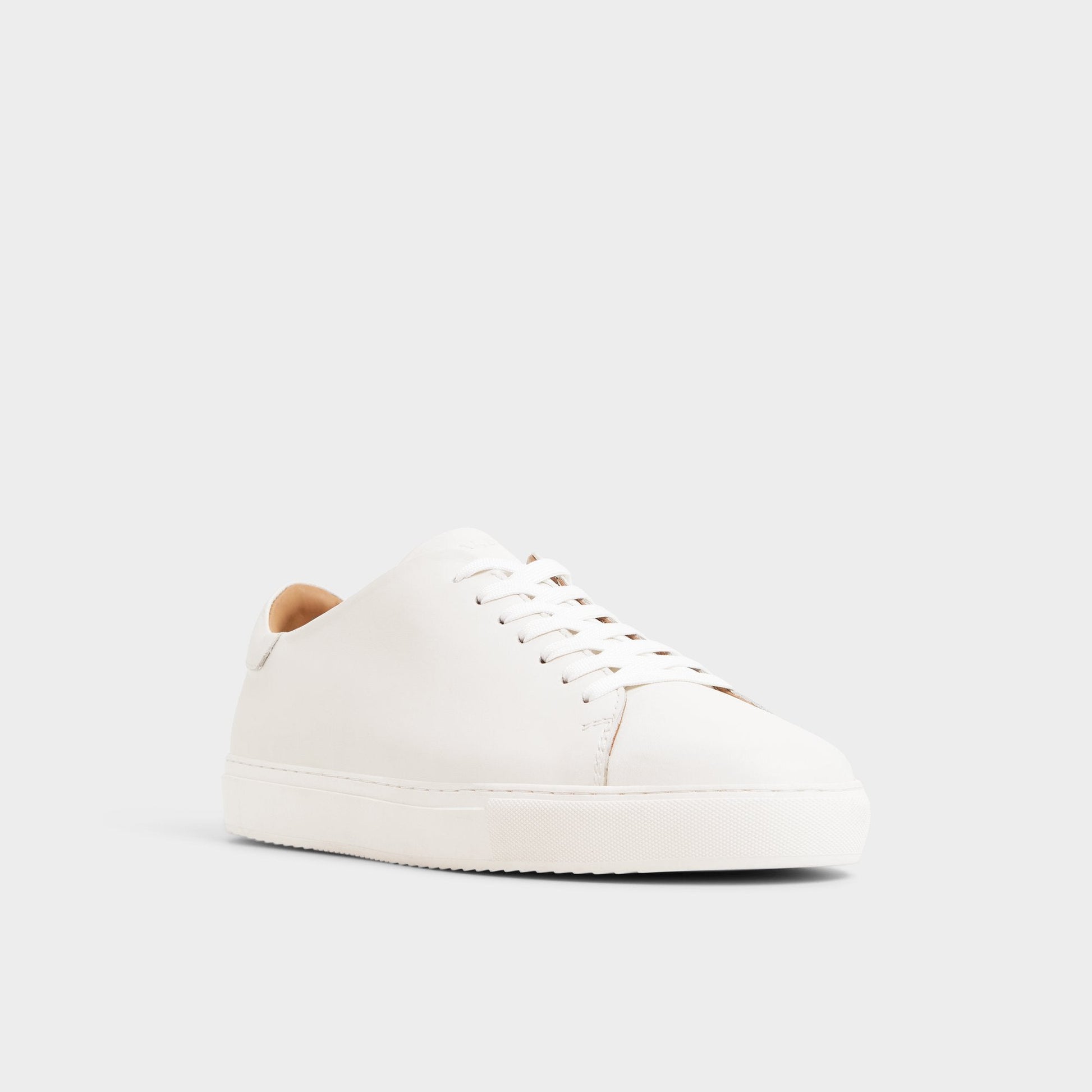 Fonzo in White - Low top sneaker - White