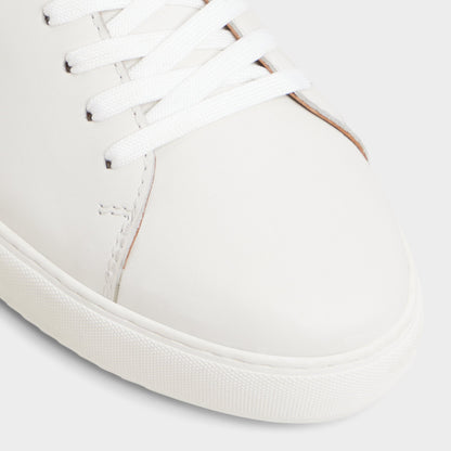 Fonzo in White - Low top sneaker - White