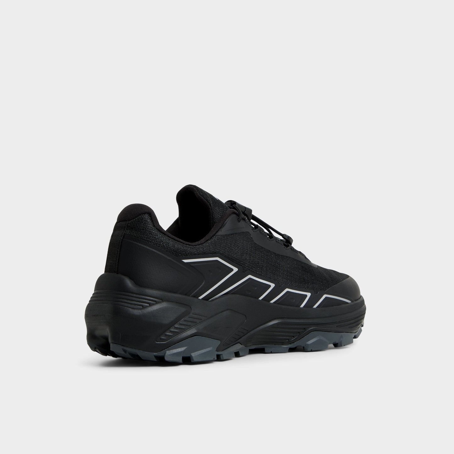 Franki in Other Black - Low top sneaker - Other black