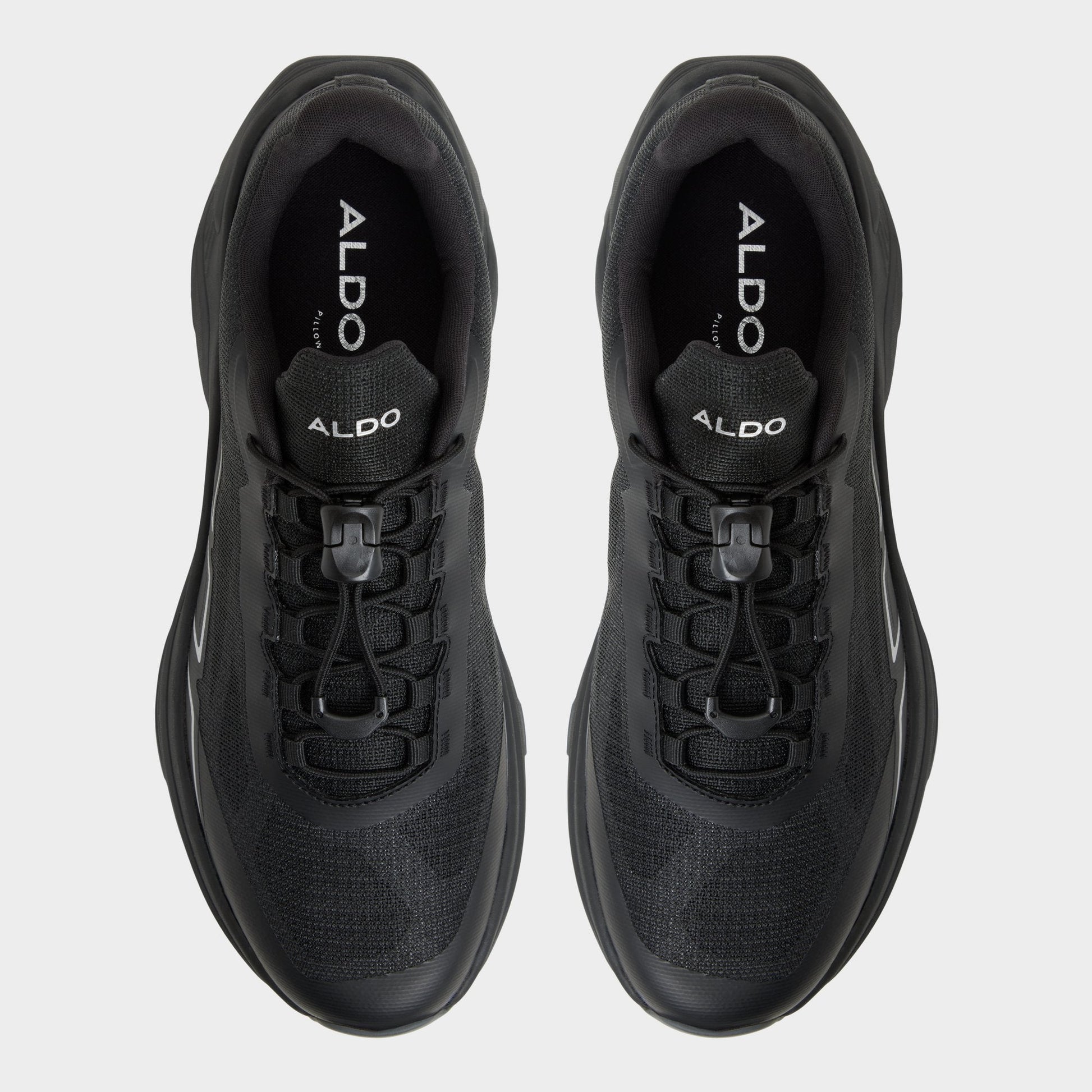 Franki in Other Black - Low top sneaker - Other black