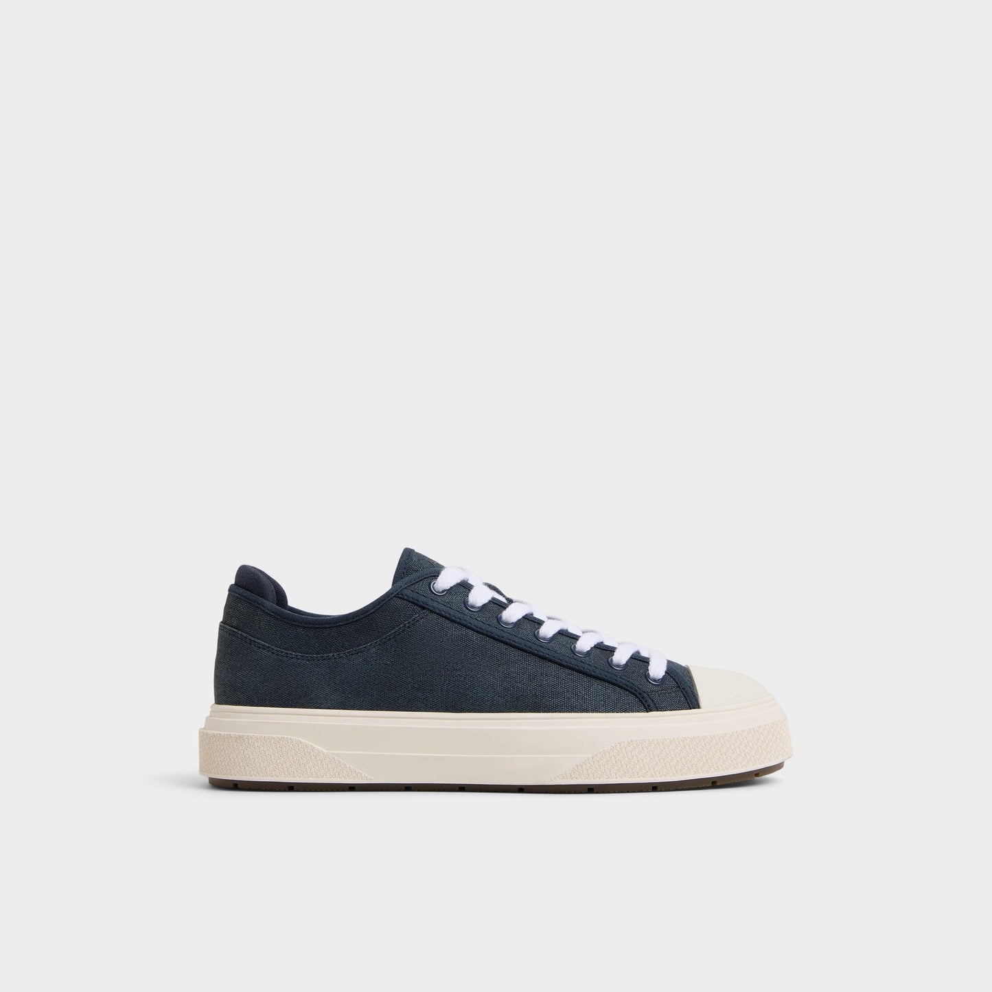Colin in Navy - Low top sneaker, Cup sole - Navy