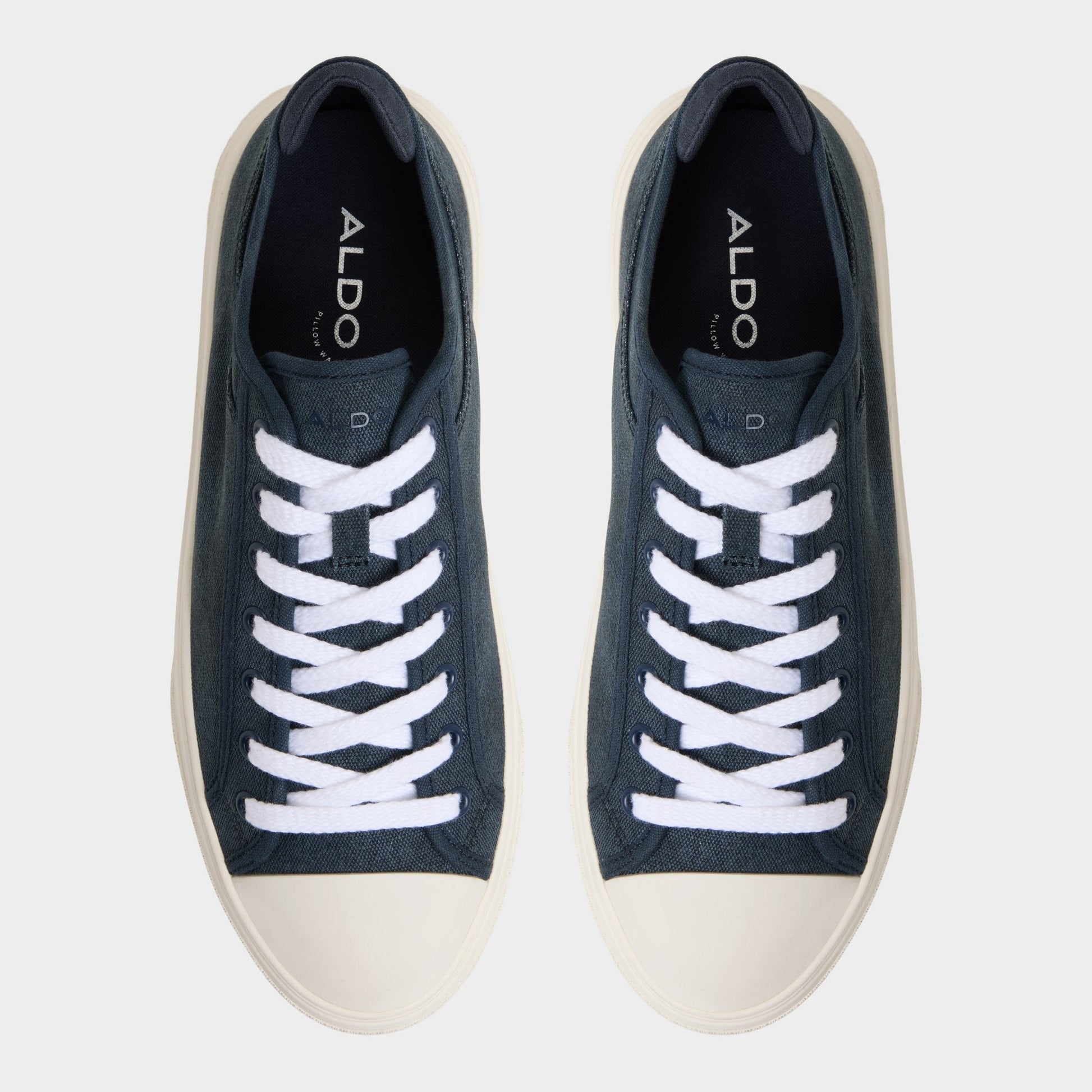 Colin in Navy - Low top sneaker, Cup sole - Navy