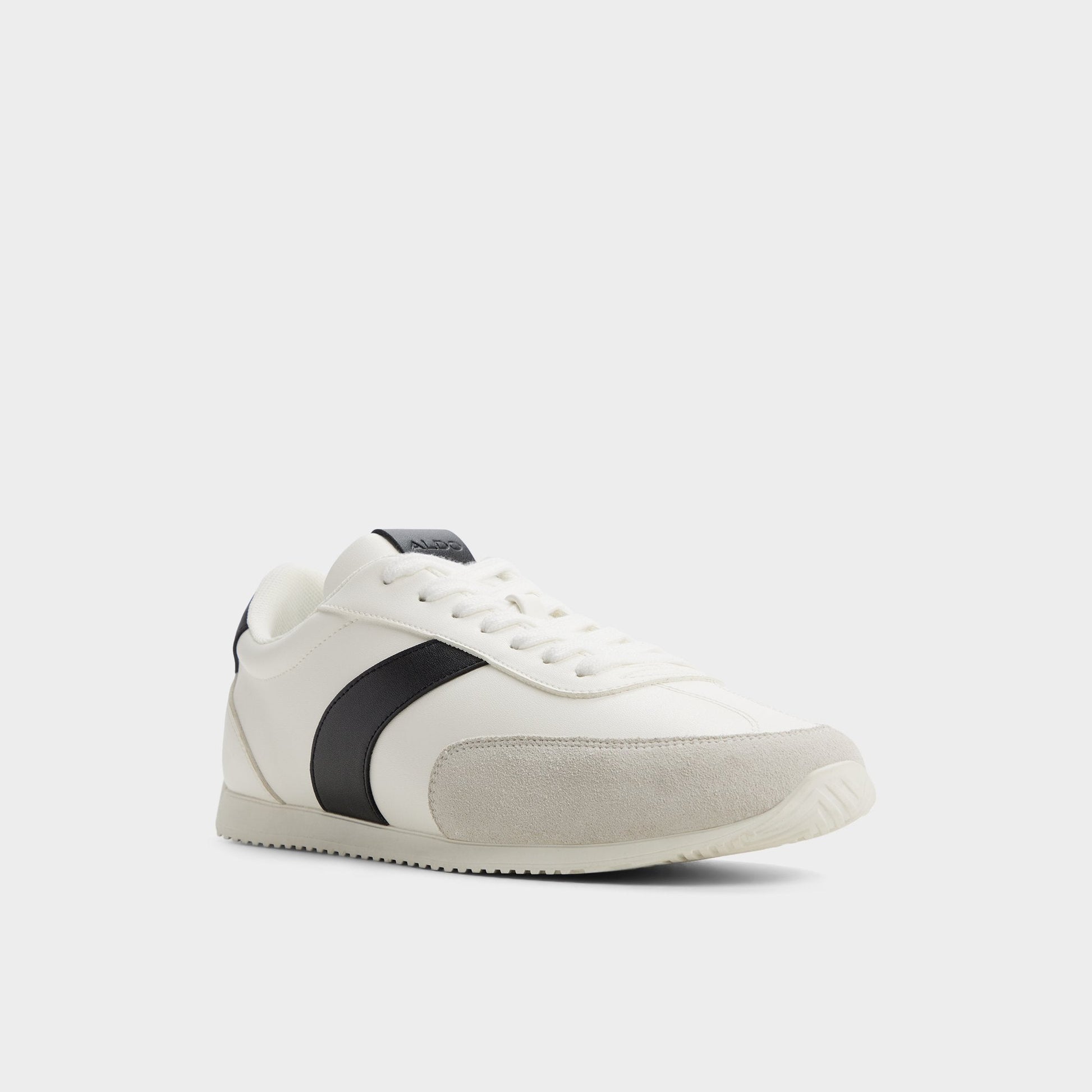 Nathaniell in White - Low top sneaker, Cup sole - White