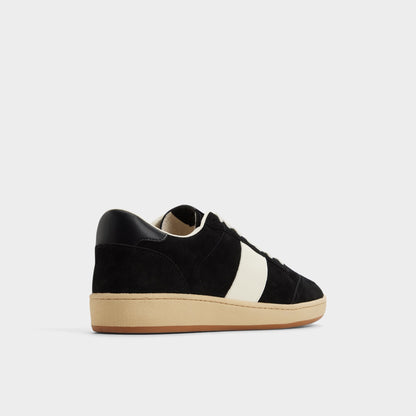 Roscoe in Black 14161308 - Low top sneaker, Cup sole - Black