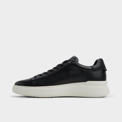 Paxon in Black 14135031 - Low top sneaker - Black