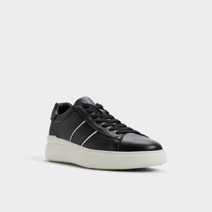 Paxon in Black 14135031 - Low top sneaker - Black