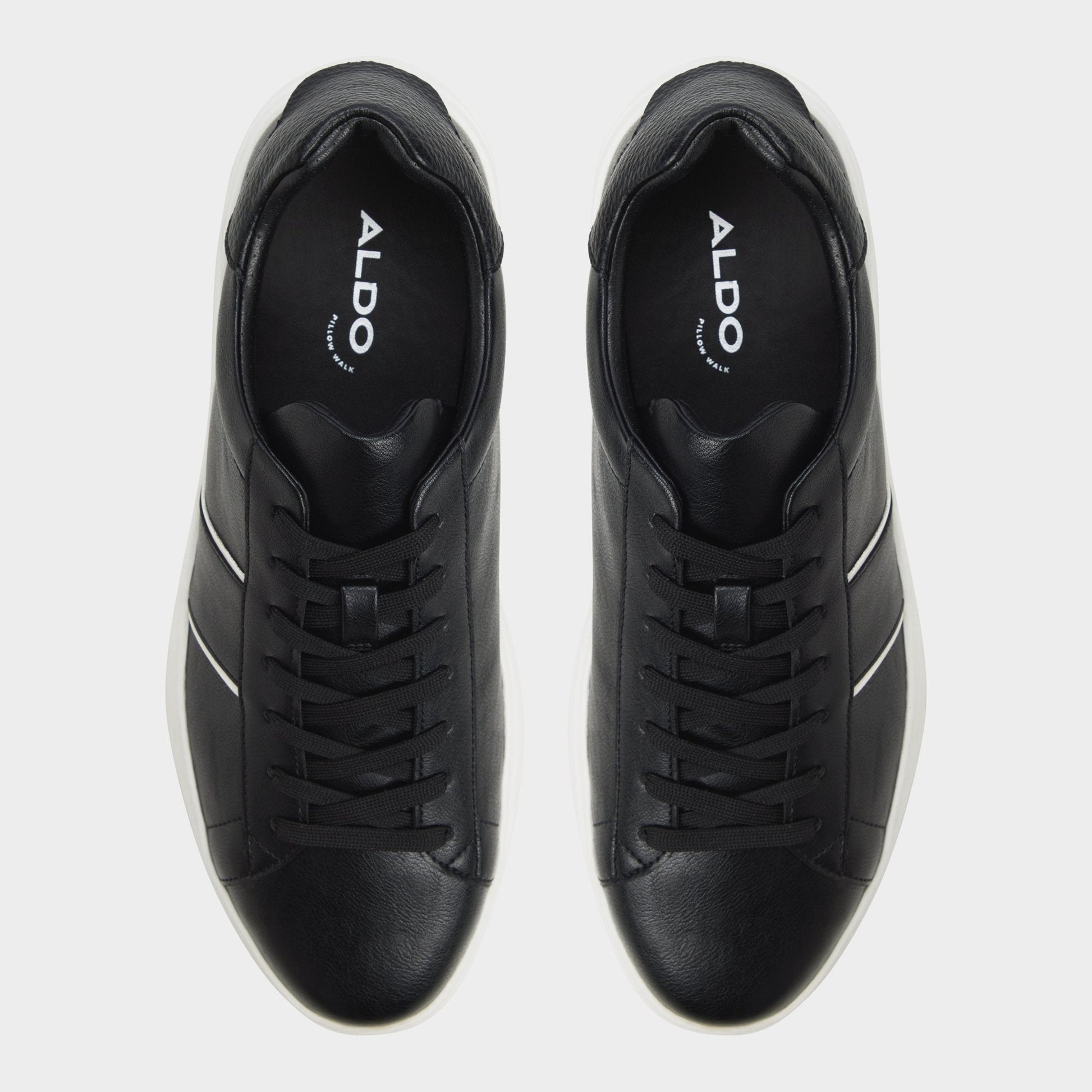Paxon in Black 14135031 - Low top sneaker - Black