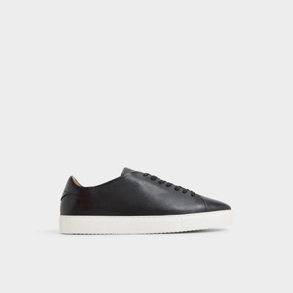 Fonzo in Black - Low top sneaker - Black