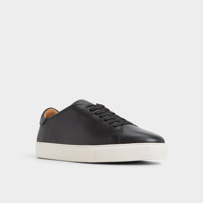 Fonzo in Black - Low top sneaker - Black