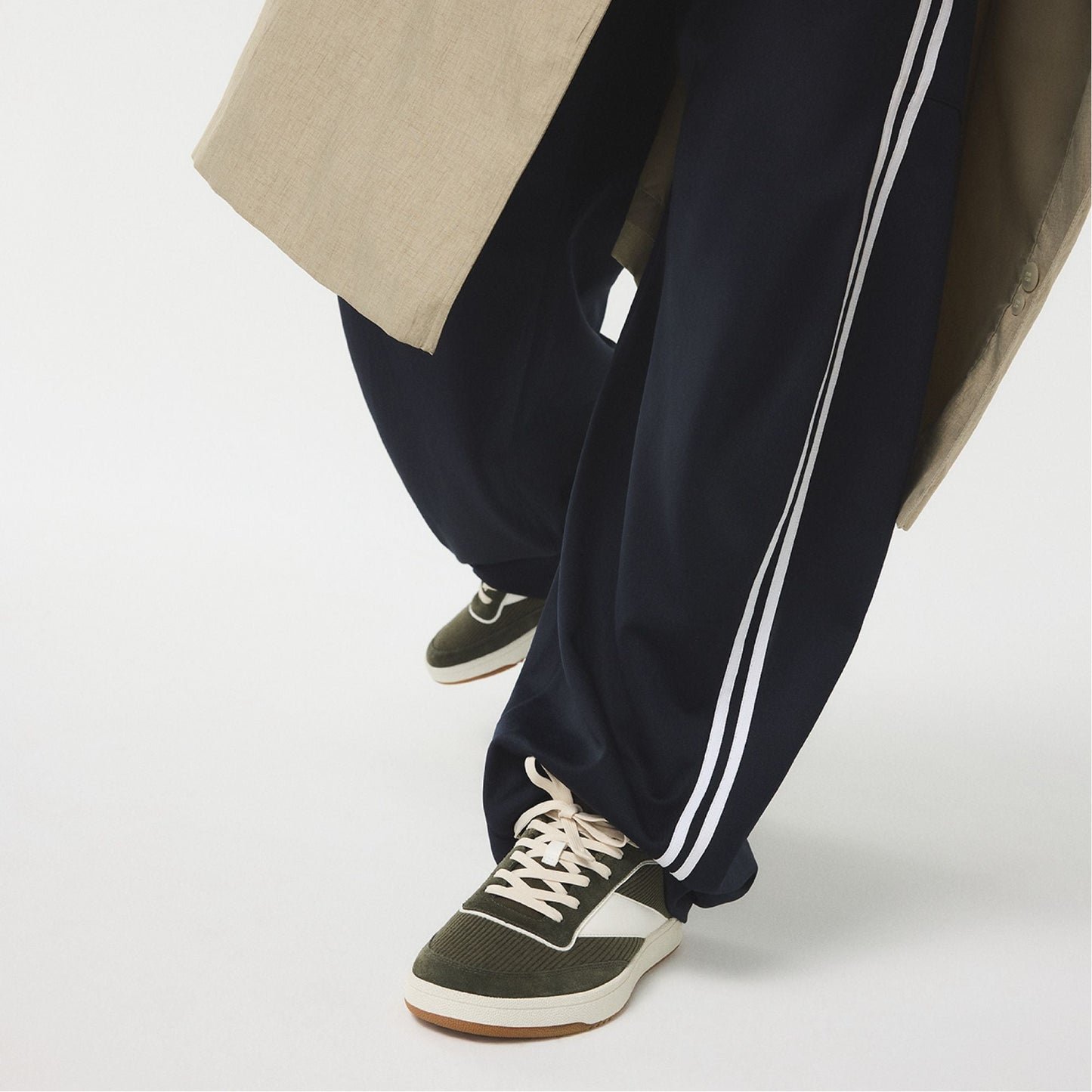 Ashwin in Olive - Low top sneaker, Cup sole - Olive
