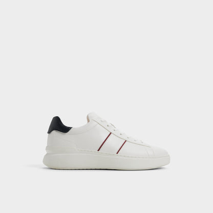 Paxon in White - Low top sneaker - White