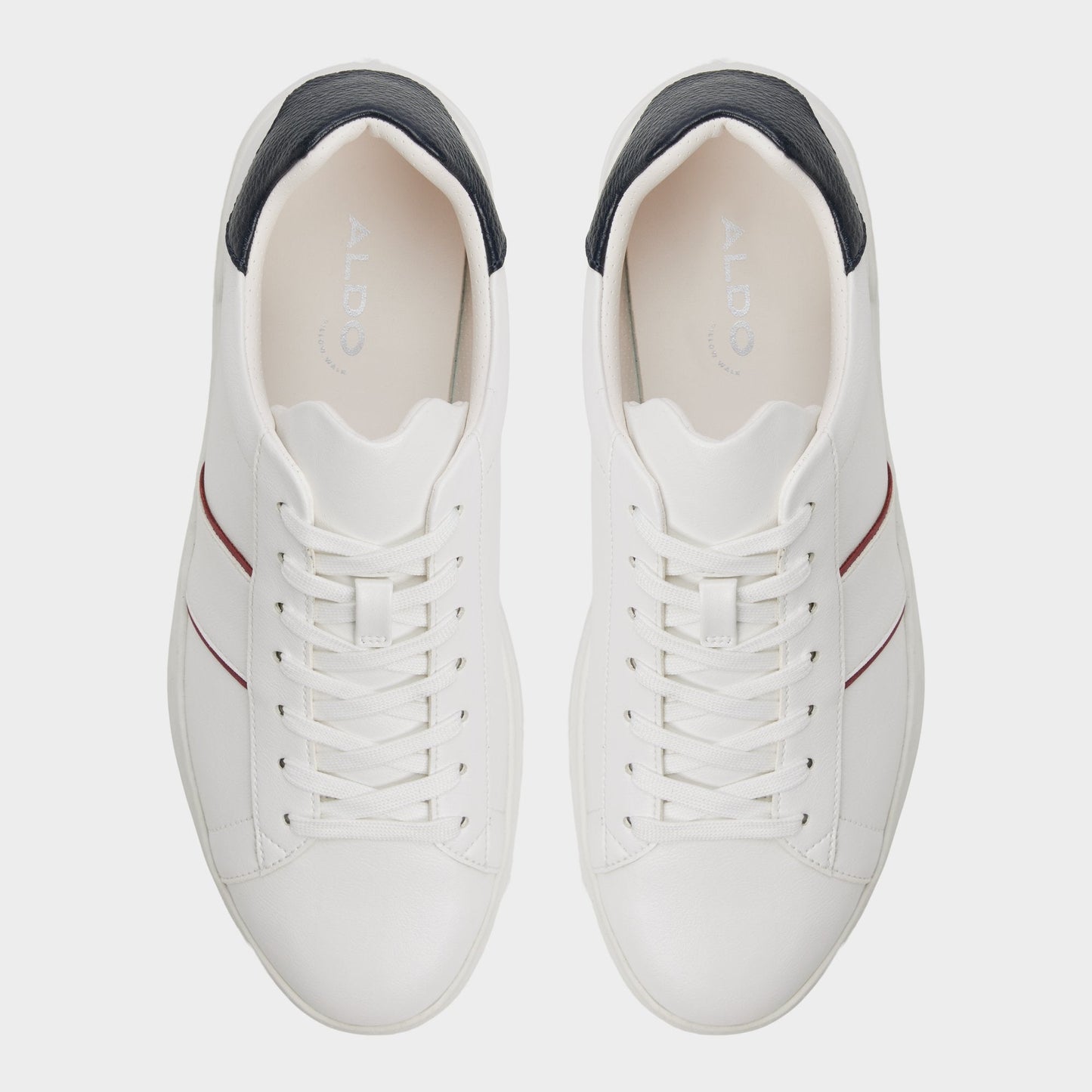 Paxon in White - Low top sneaker - White