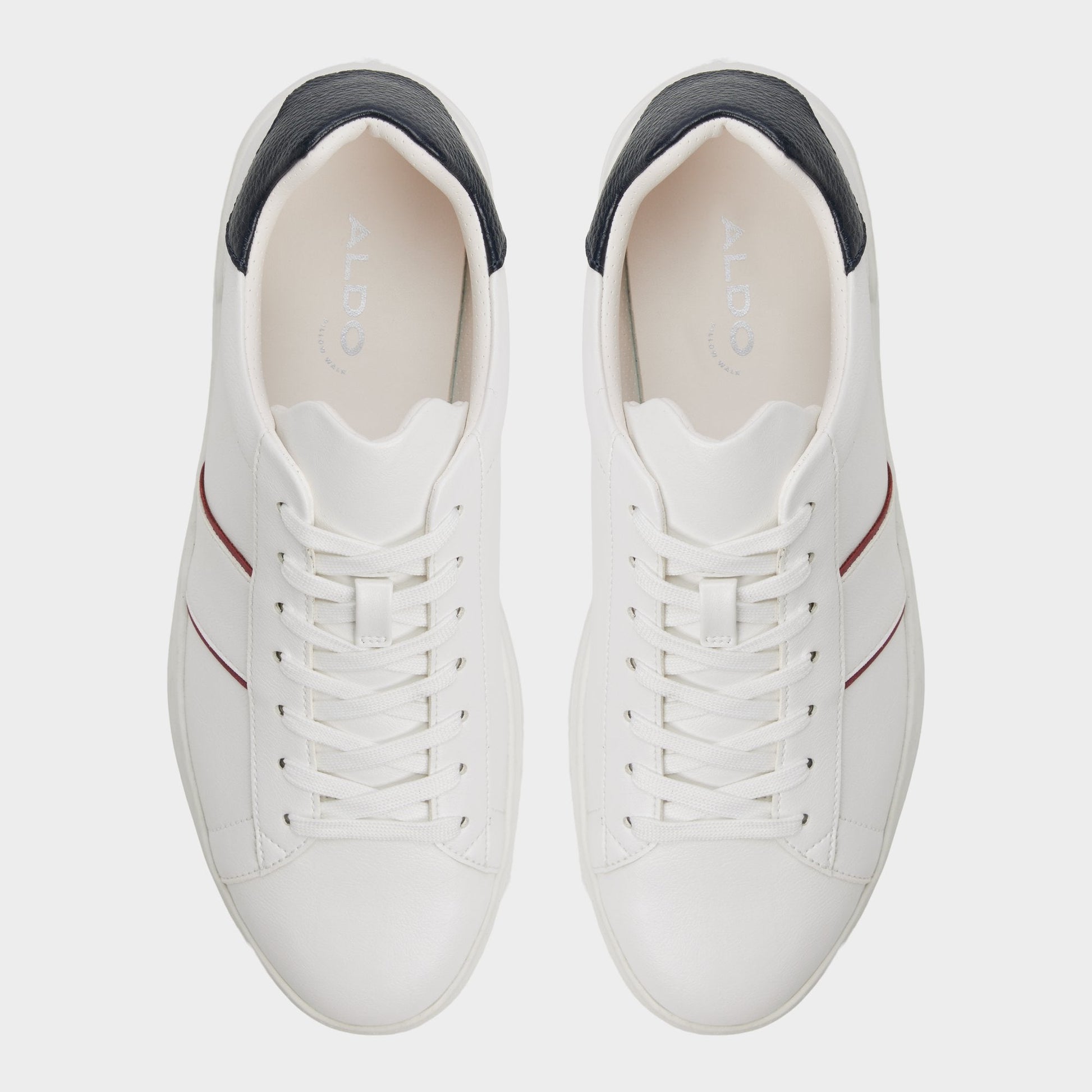 Paxon in White - Low top sneaker - White