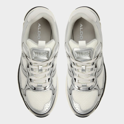 Blade in White - Low top sneaker, Jogger sole - White