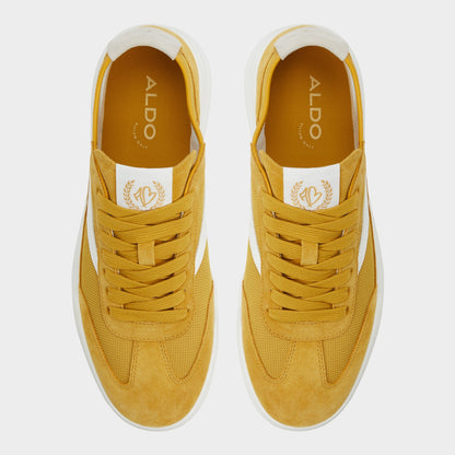 Clubmtl Medium Yellow Men's Low top - Low top sneaker - Medium Yellow