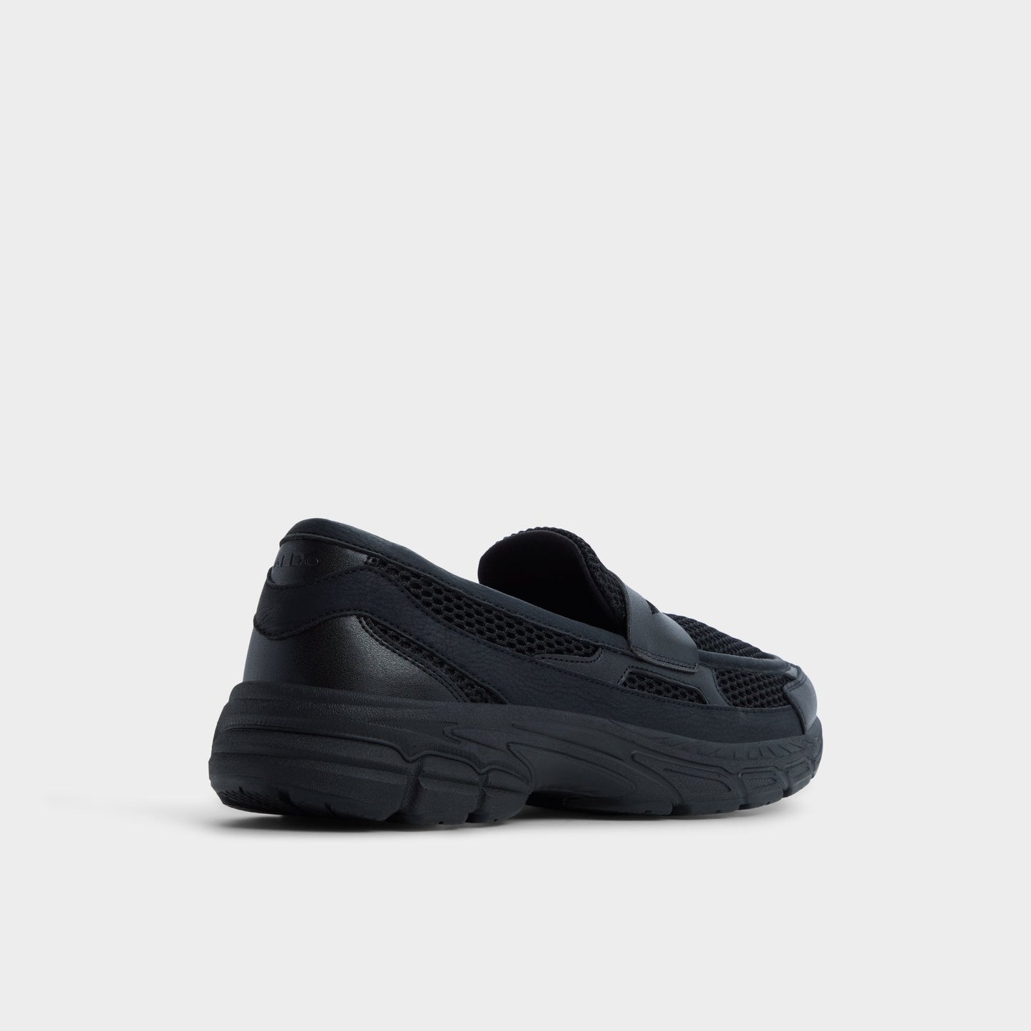 Loafersnkr in Black - Slip-on sneaker, Jogger sole - Black
