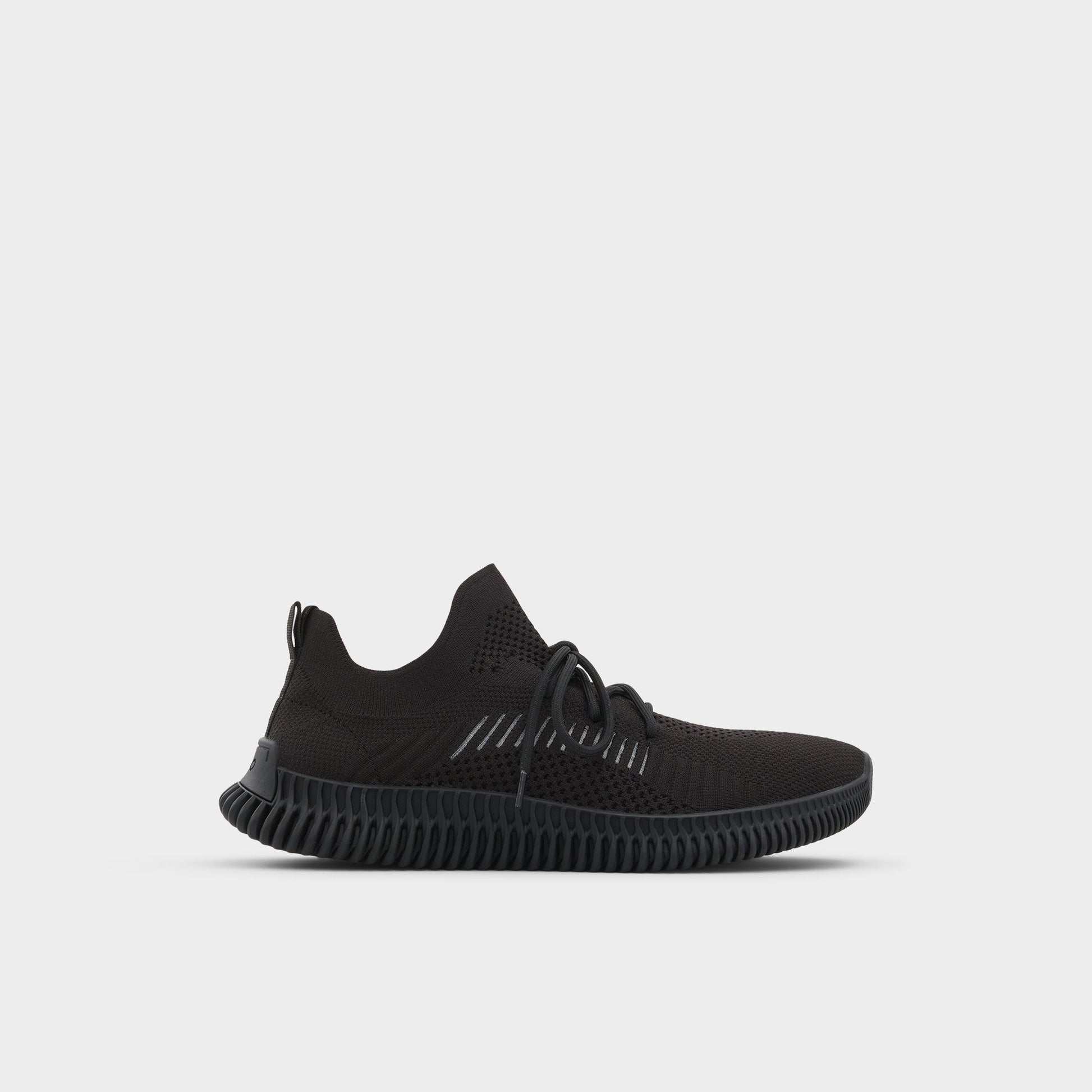 Gilgai Black Men's Athletic sneakers - Jogger sneaker, Jogger sole - Black