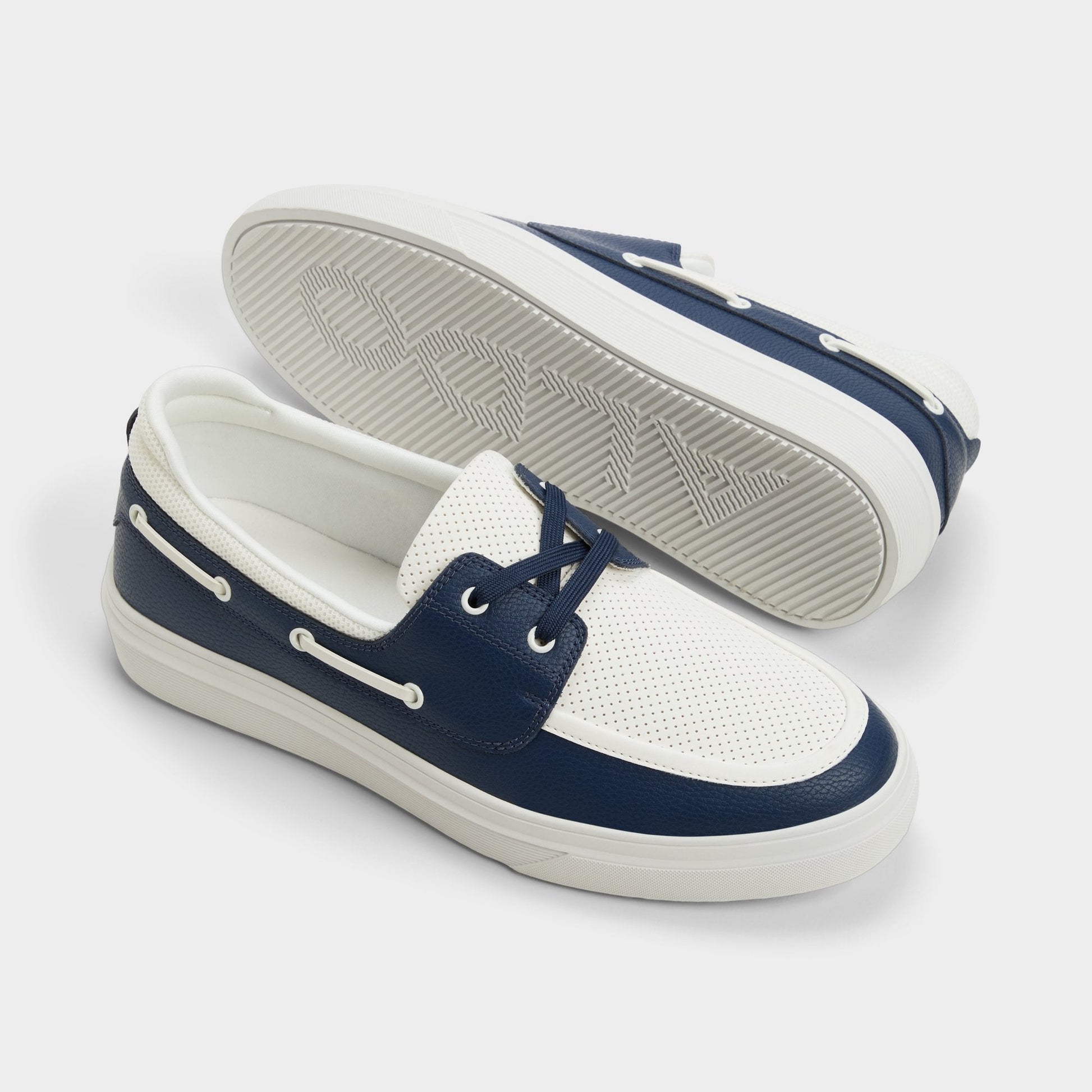 Wildwave White/Navy Men's Casual Shoes - Boat shoe - White/Navy