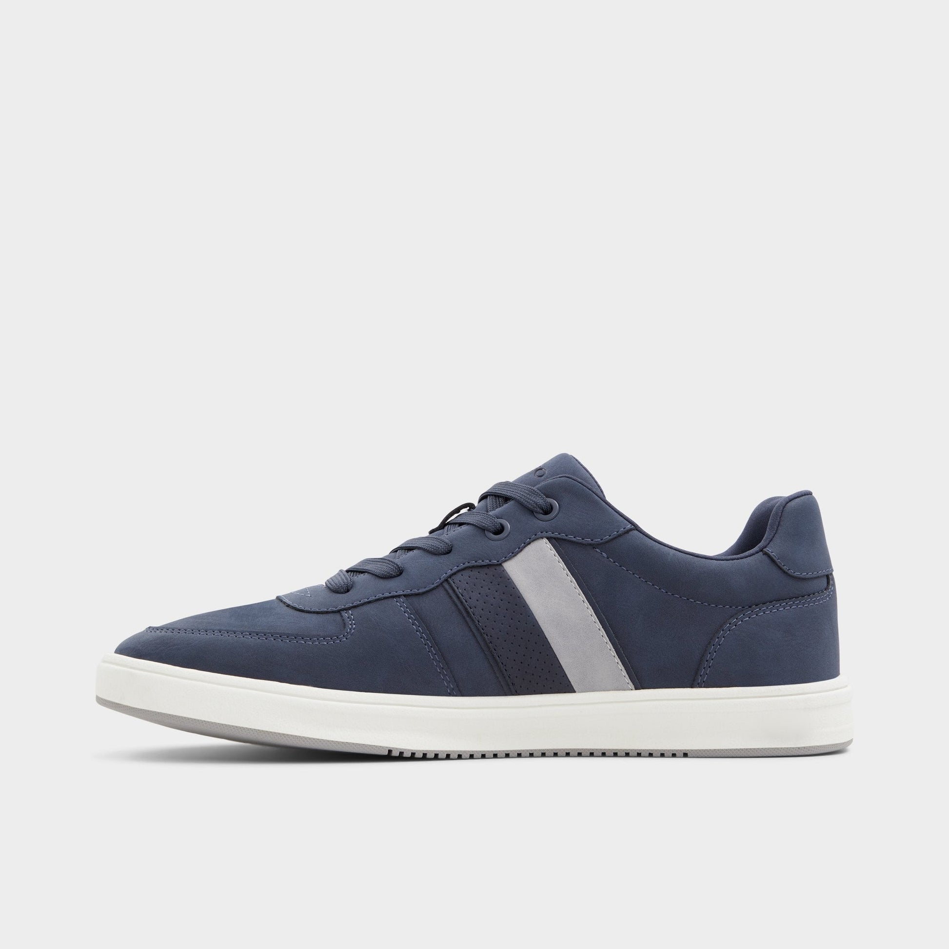 Morrisey Navy Men's Low top - Low top sneaker - Navy