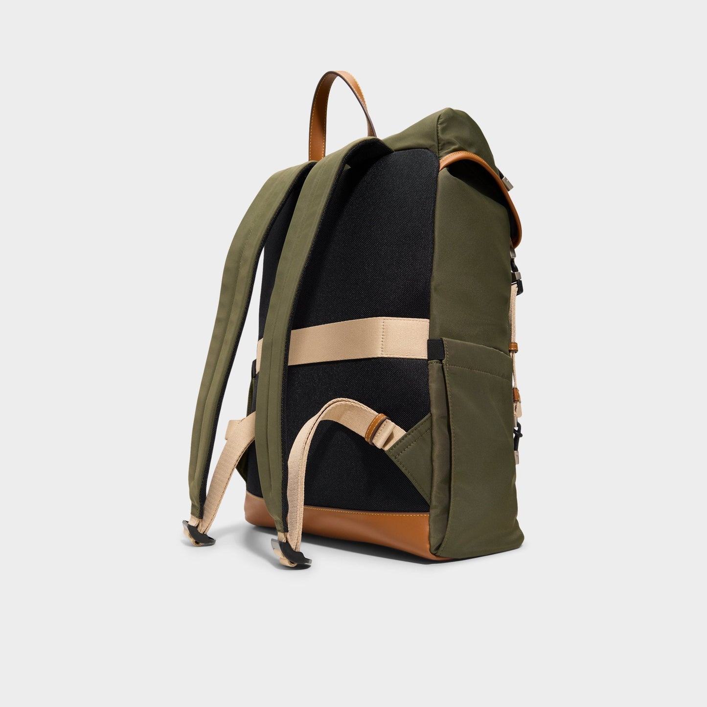 Edoedienn in Khaki - Backpack - Khaki