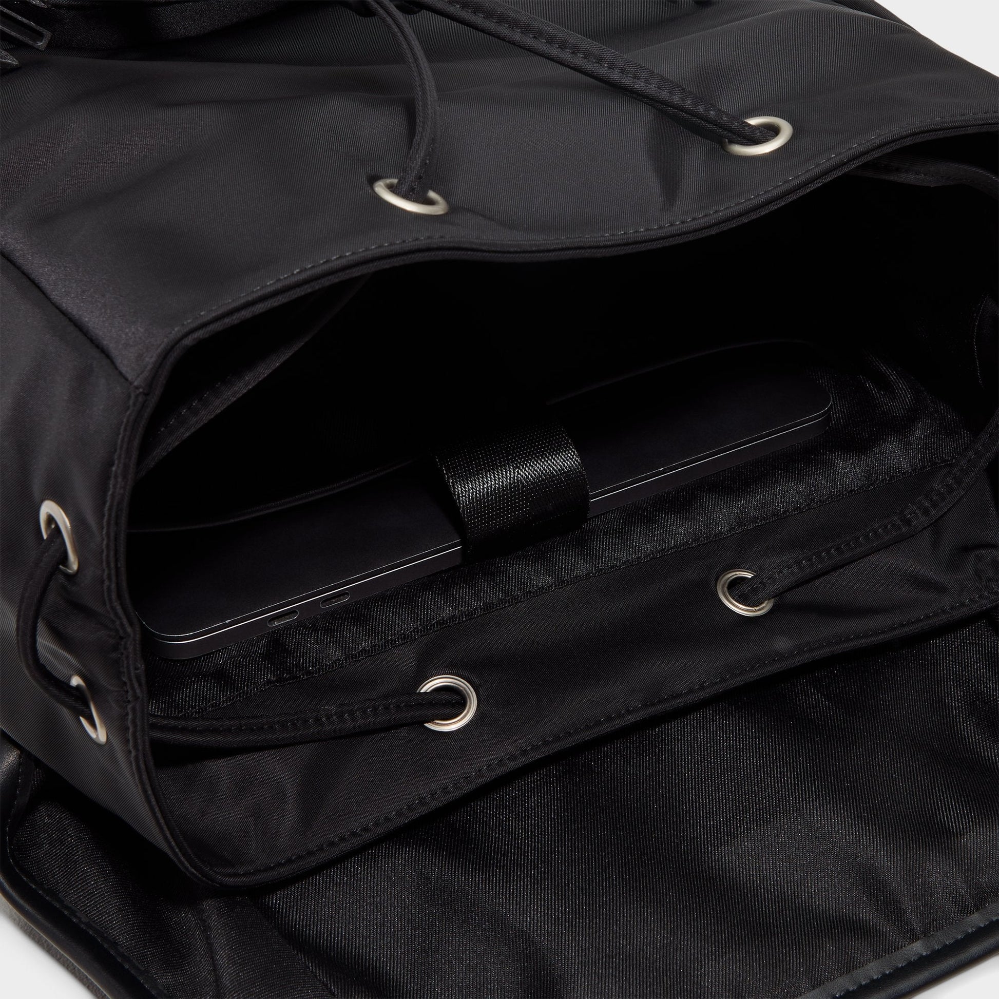 Edoedienn in Other Black - Backpack - Other Black