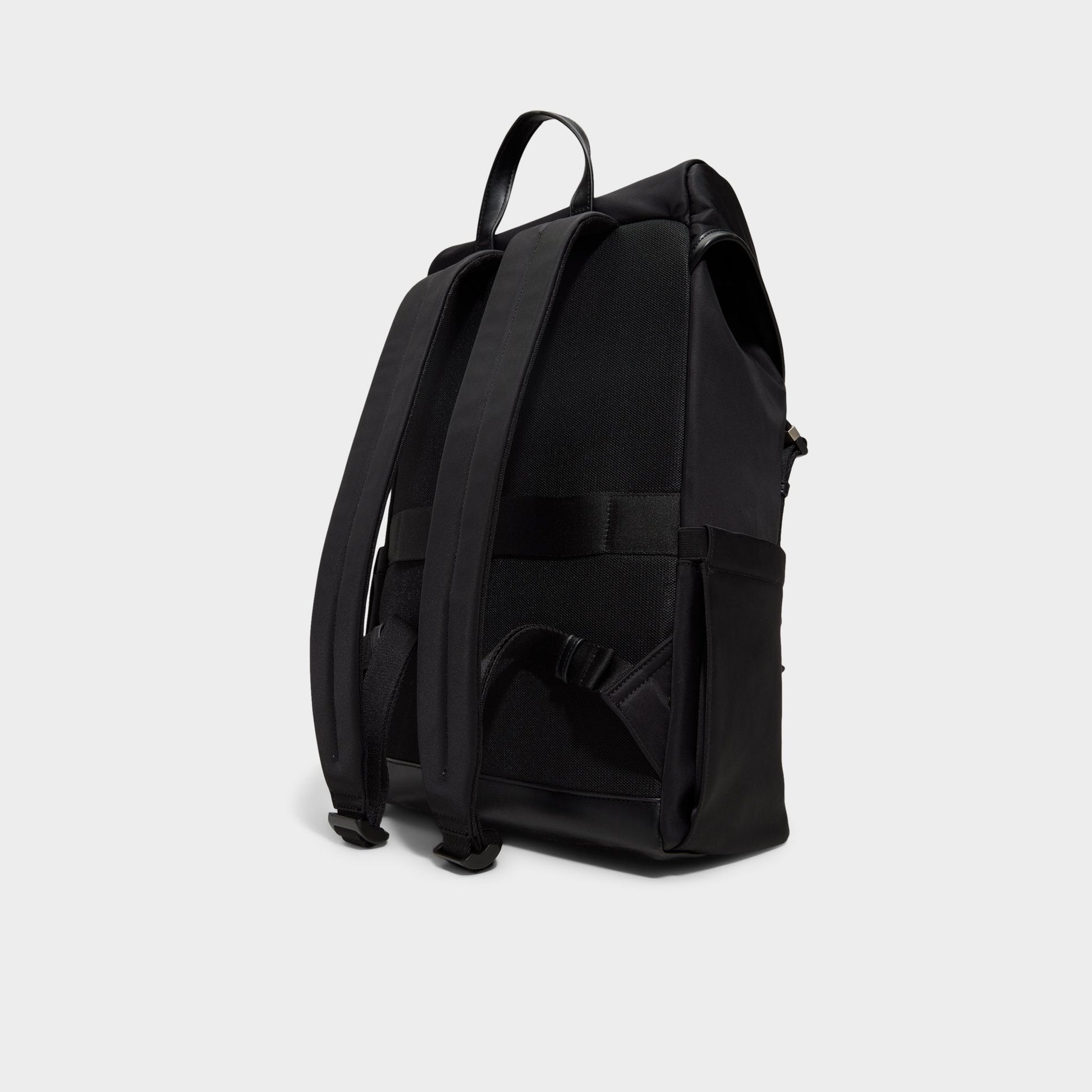 Edoedienn in Other Black - Backpack - Other Black