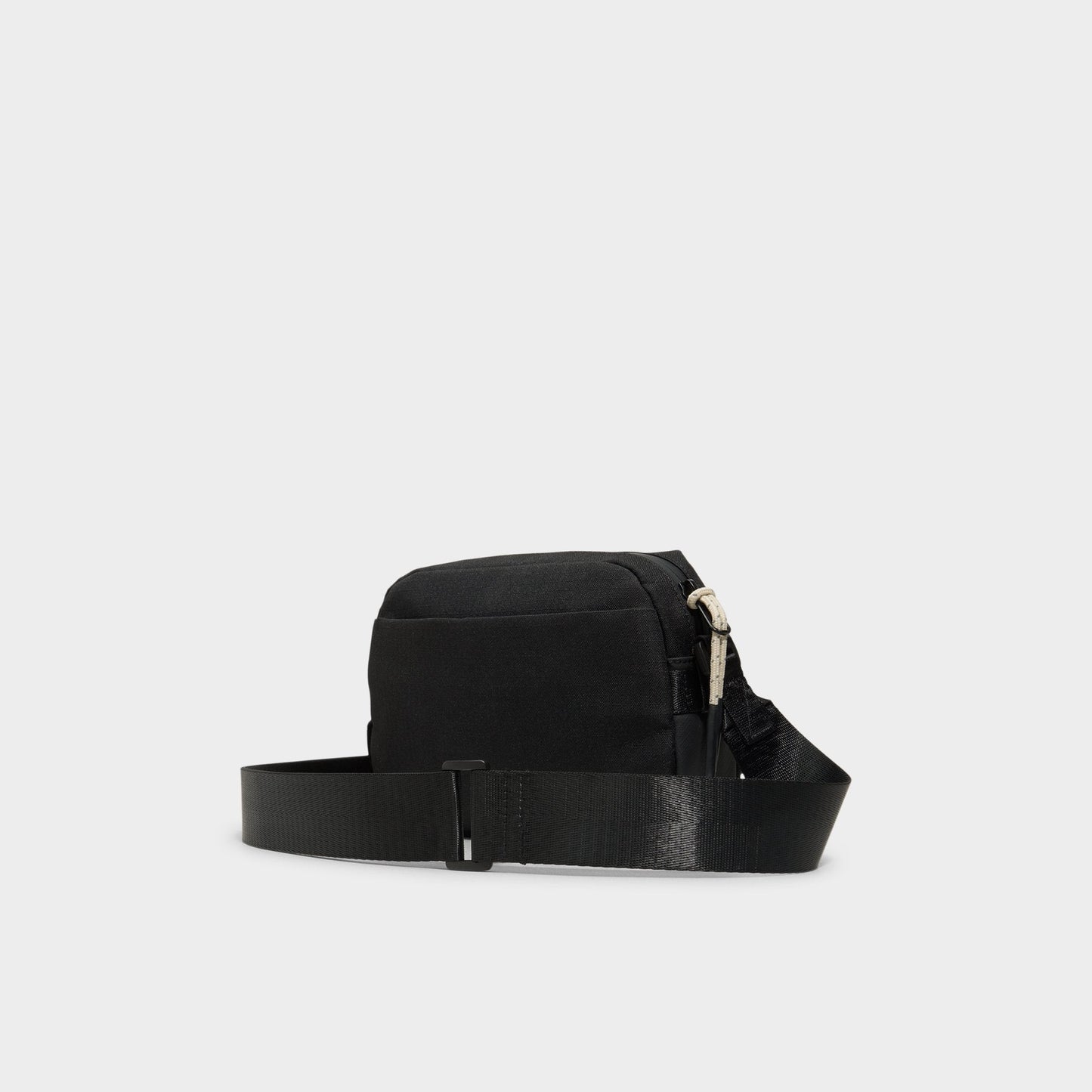 Merimbahh in Black Black - Crossbody bag - Black/Black